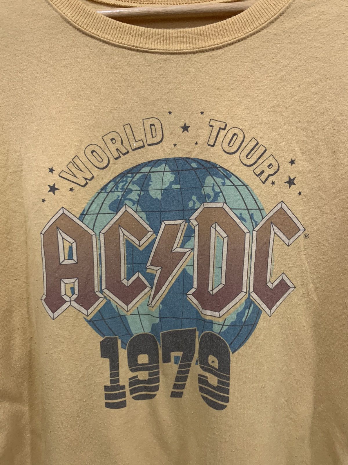 Band Tees World Tour ACDC Sweatshirt Reborn 2021 Size US M / EU 48-50 / 2 - 3 Thumbnail