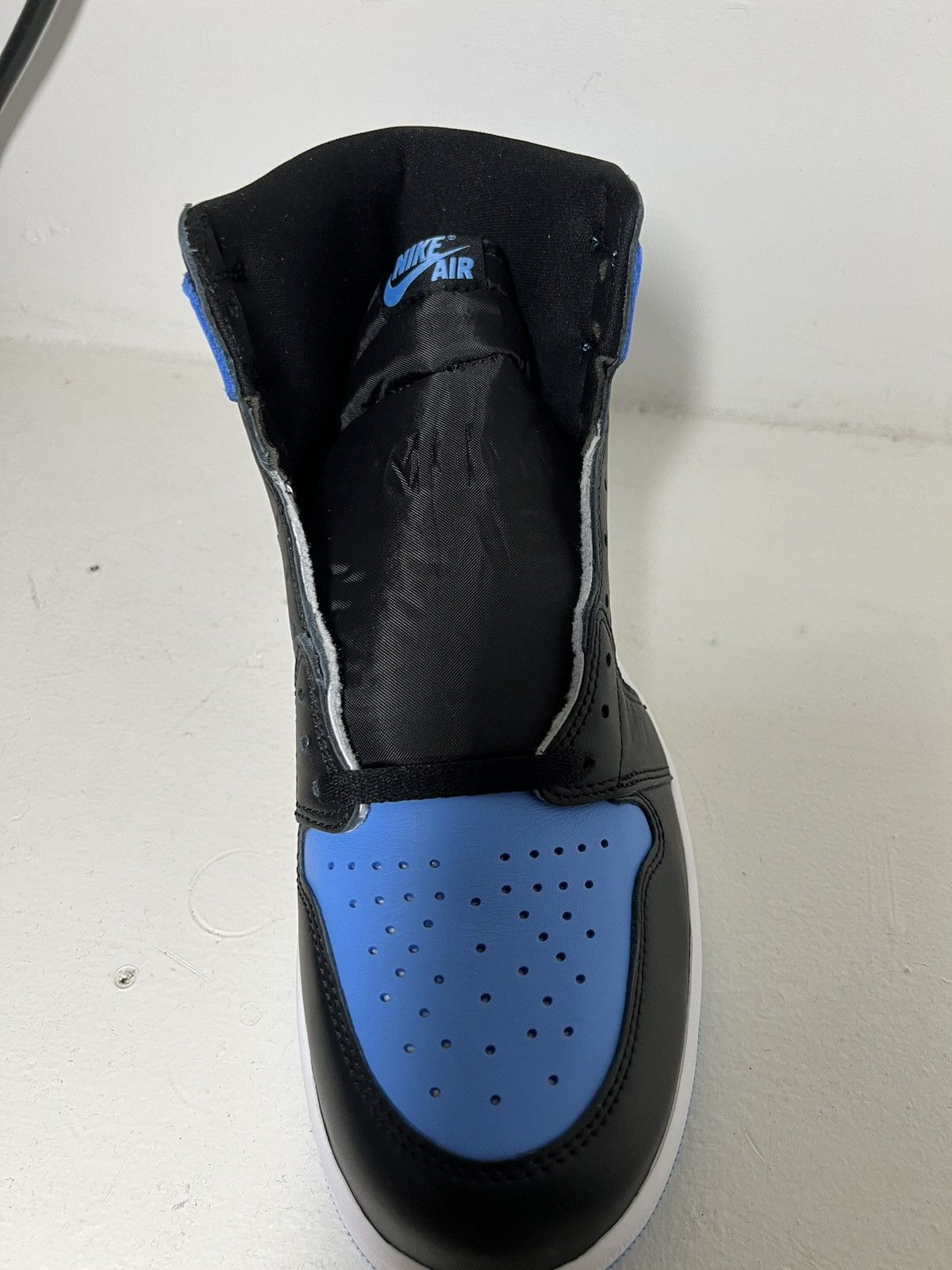 Nike Nike Air Jordan 1 Retro High OG University Blue/Black/White Size US 11.5 / EU 44-45 - 4 Thumbnail