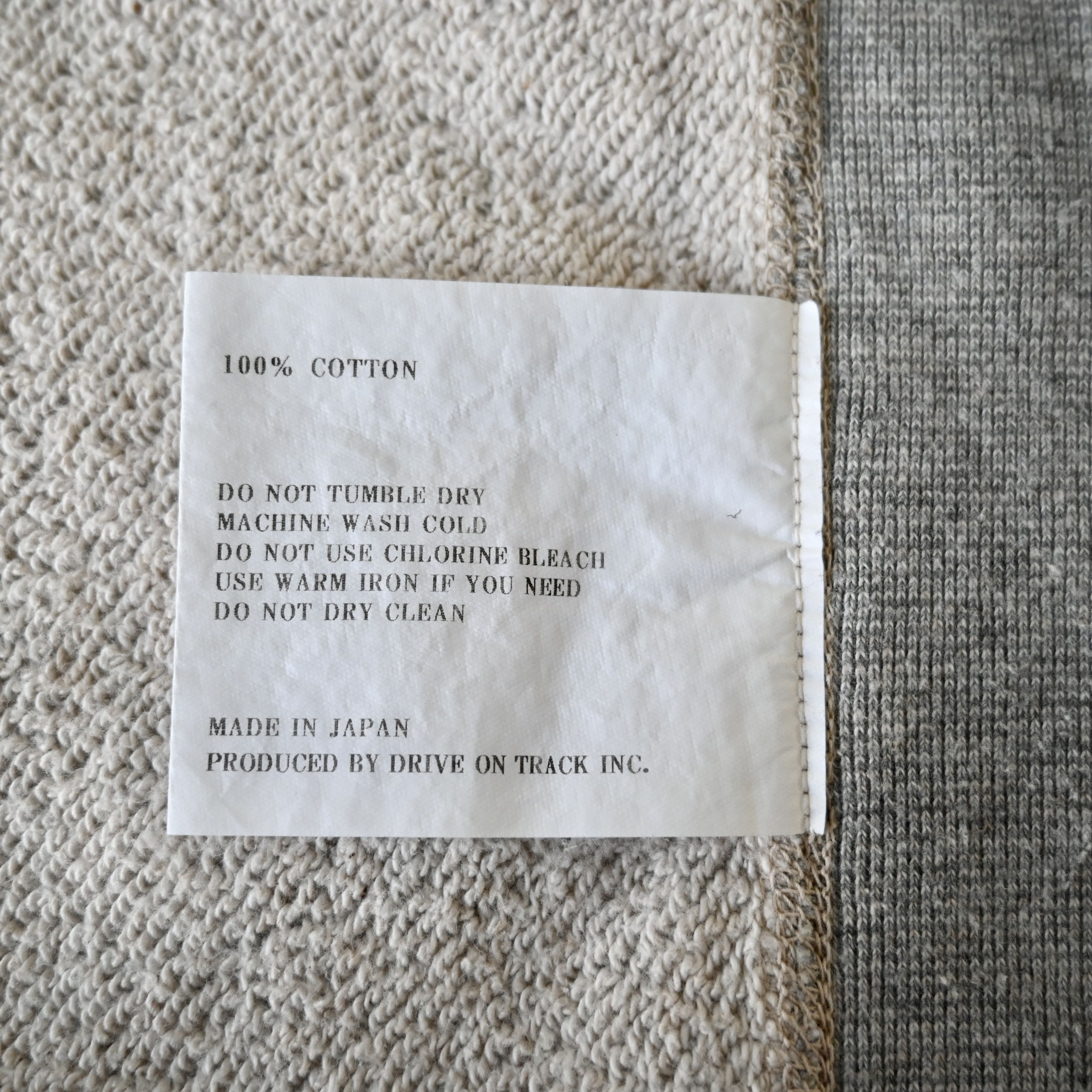 *A VONTADE A Vontade all cotton sweatshirt with pocket, made in Japan Size US M / EU 48-50 / 2 - 14 Thumbnail