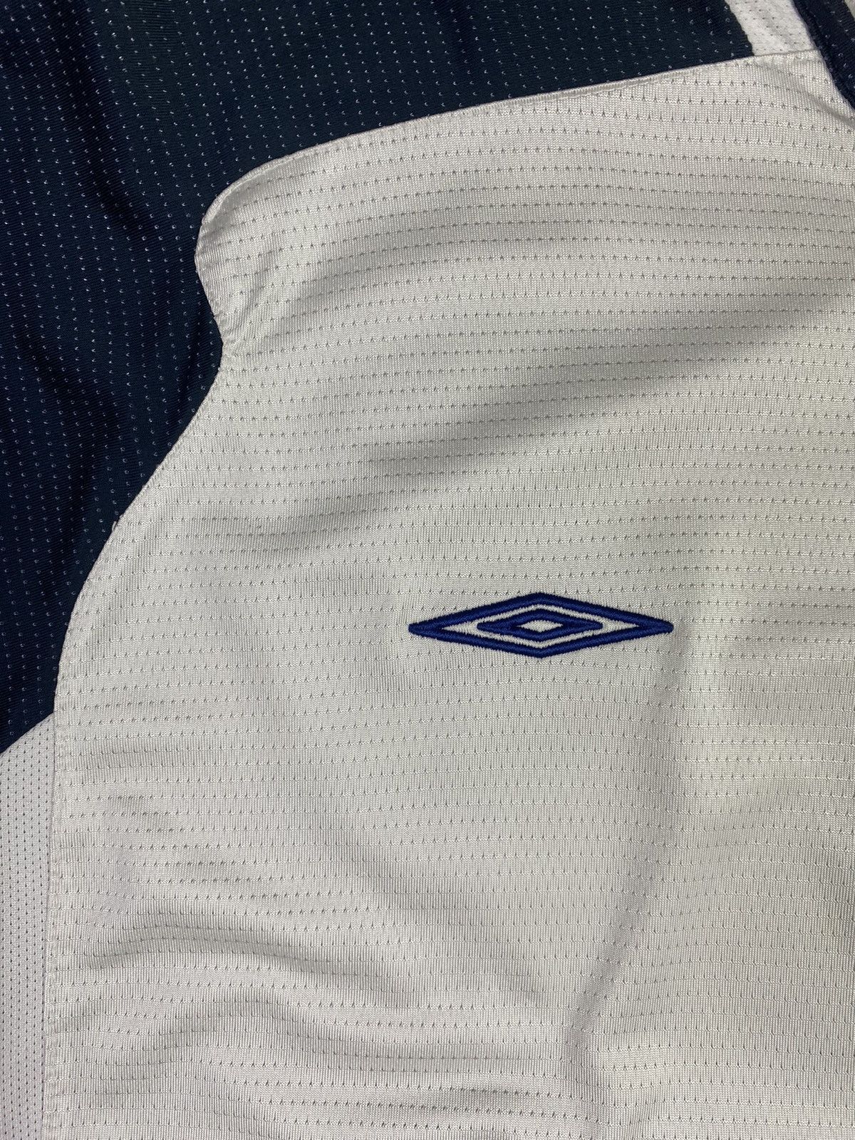Umbro × Vintage Vintage Umbro Training Football Soccer Jersey Size US XL / EU 56 / 4 - 6 Thumbnail