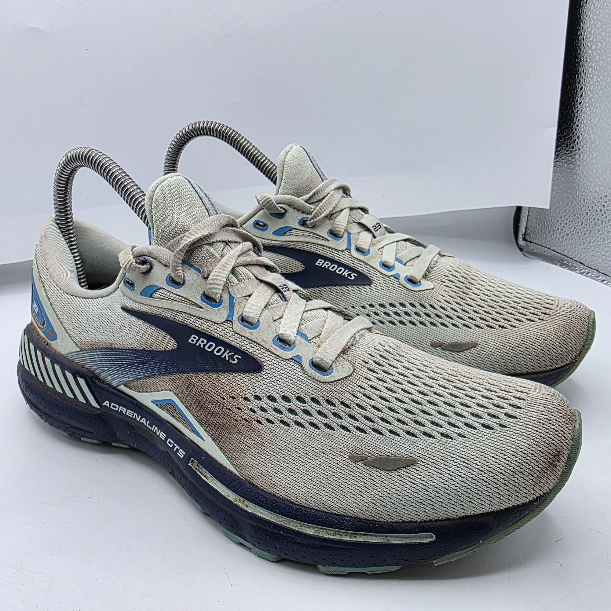 Brooks Brooks Adrenaline GTS 23 Womens Size 7.5 Running Shoes Gray Size US 7.5 / IT 37.5 - 1 Thumbnail