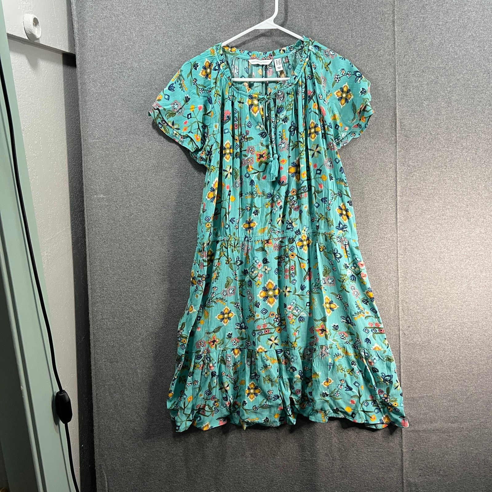 Other Canyon Retreat Petite Flutter Sleeve Dress Size L / US 10 / IT 46 - 1 Thumbnail
