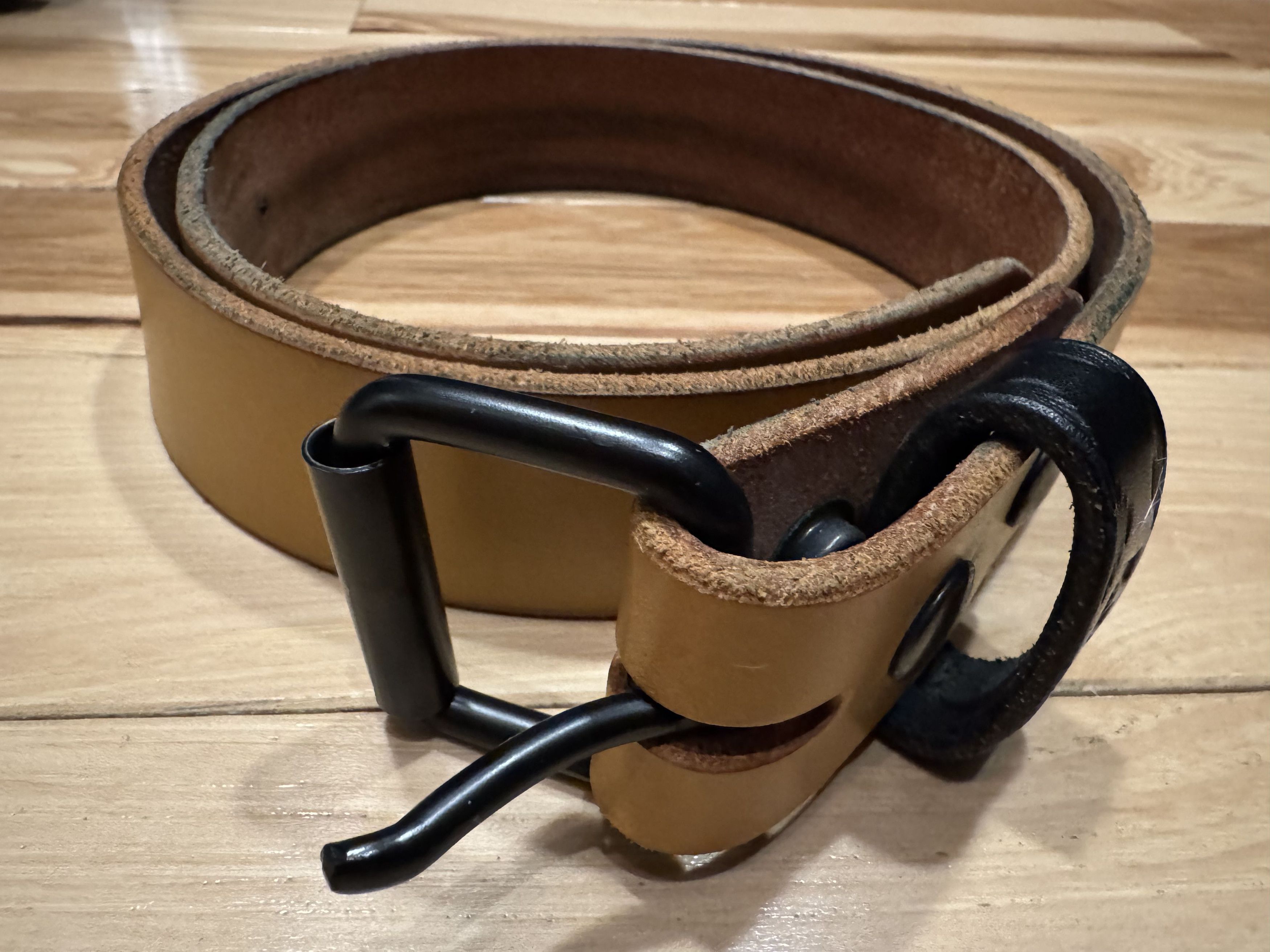 Ewing Dry Goods Ewing Dry Goods English Bridle Minimalist Belt London Tan Size 36 - 1 Thumbnail