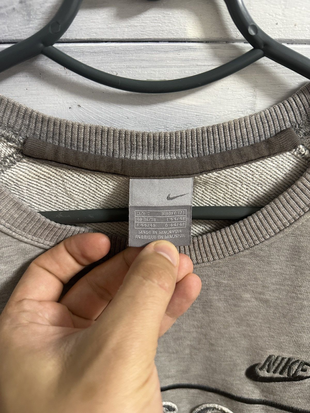 Vintage Very Rare Vintage Sweatshirt Nike Oregon Swoosh Y2K Size US S / EU 44-46 / 1 - 11 Thumbnail