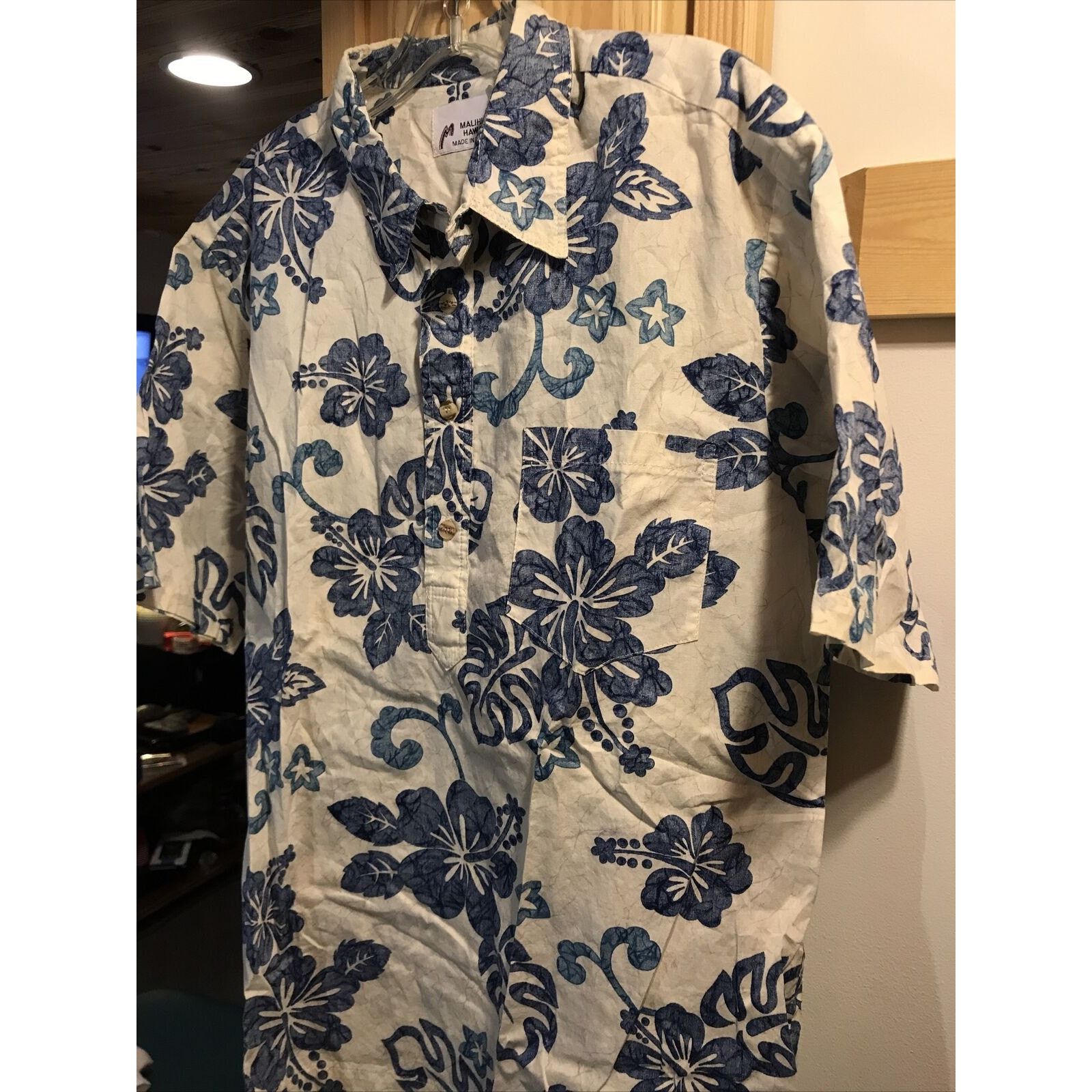 Other Malihini Vintage Mens L Blue Floral SS Button Hawaiian Shirt Size US L / EU 52-54 / 3 - 6 Thumbnail