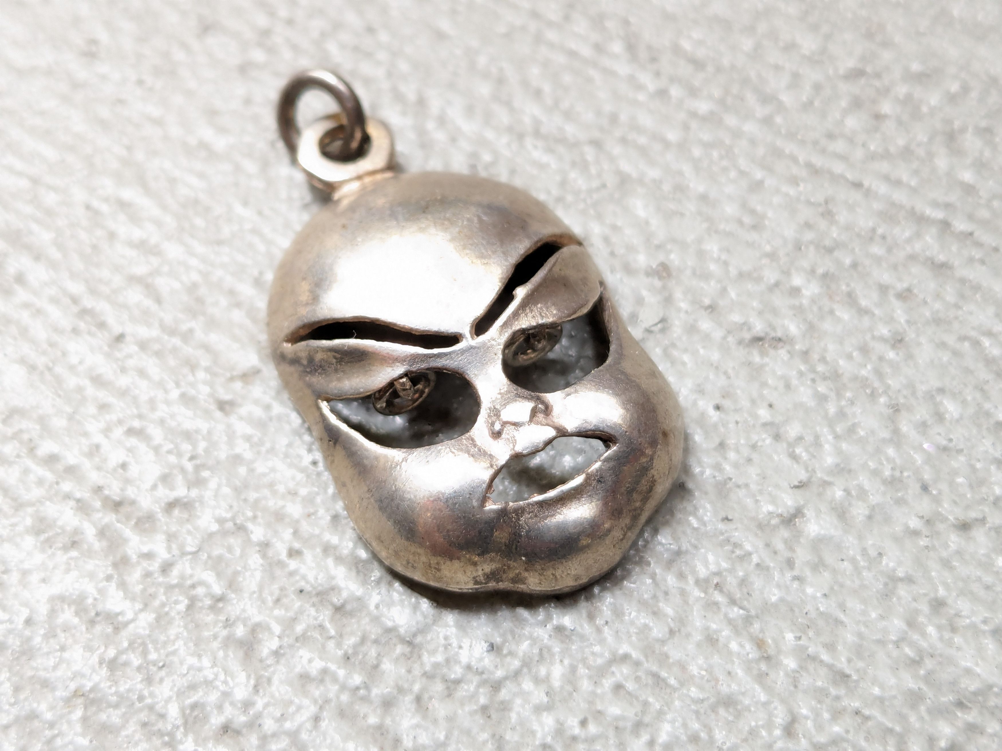 Jewelry × Vintage Vintage Japanese Mask Pendant Face Theatre Avant Garde Size ONE SIZE - 4 Thumbnail