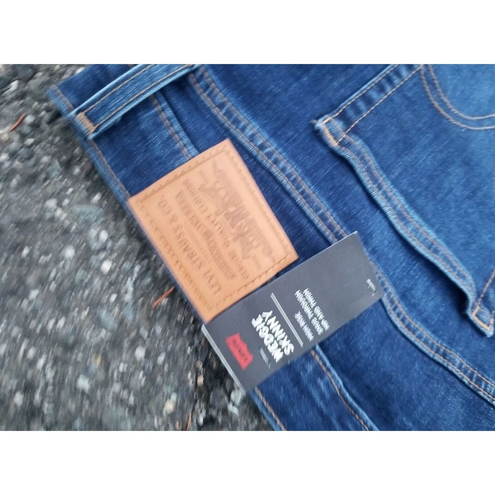 Levi's Levi’s Premium Wedgie Fit Skinny Jeans Women 22w Dark Wash Raw Hem Jeans 90s Retro Mens? Size 40" / US 18 - 6 Thumbnail