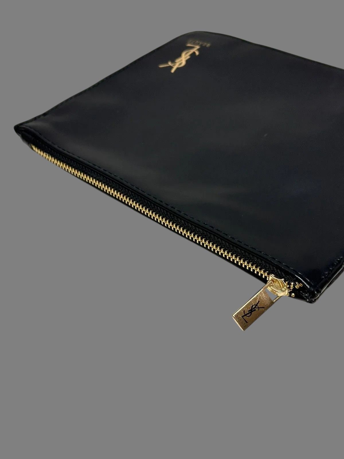 Beauty Beast Black Leather Yves Saint Laurent Clutch Pouch 17x20cm Size ONE SIZE - 3 Thumbnail