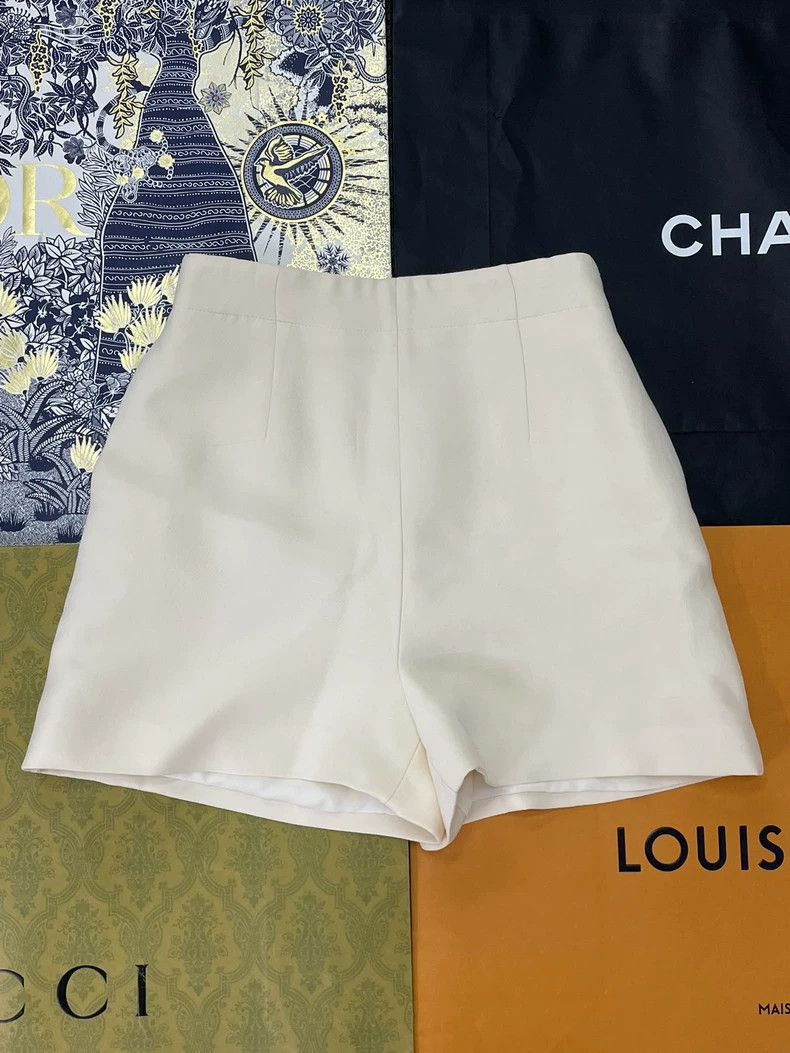 Dior Dior Off-White Silk Wool High-Waist Shorts Size US 32 / EU 48 - 1 Thumbnail