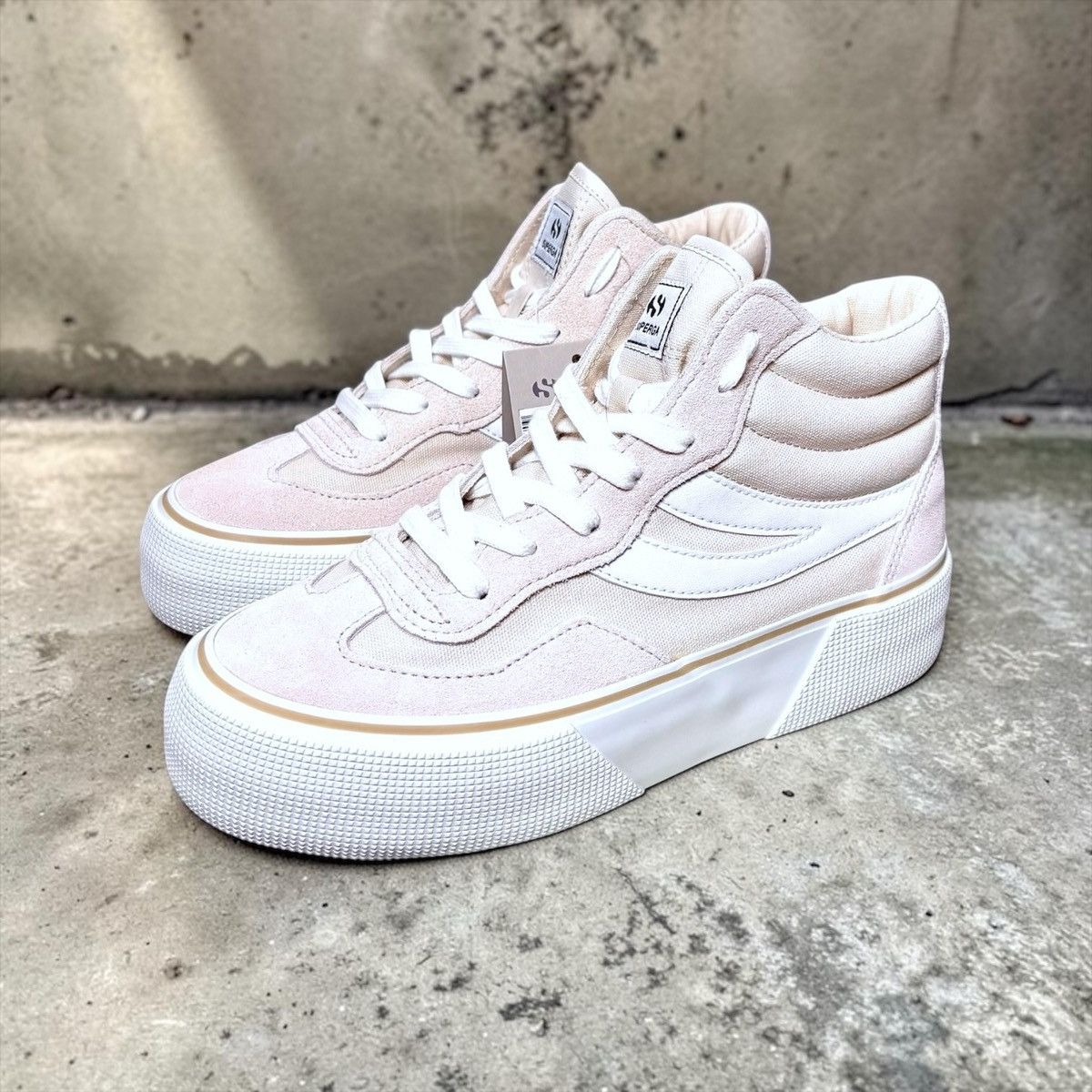 Superga Superga Women’s 3141 Revolley Platform Sneakers Beige Sz 7 Size US 7 / IT 37 - 1 Thumbnail