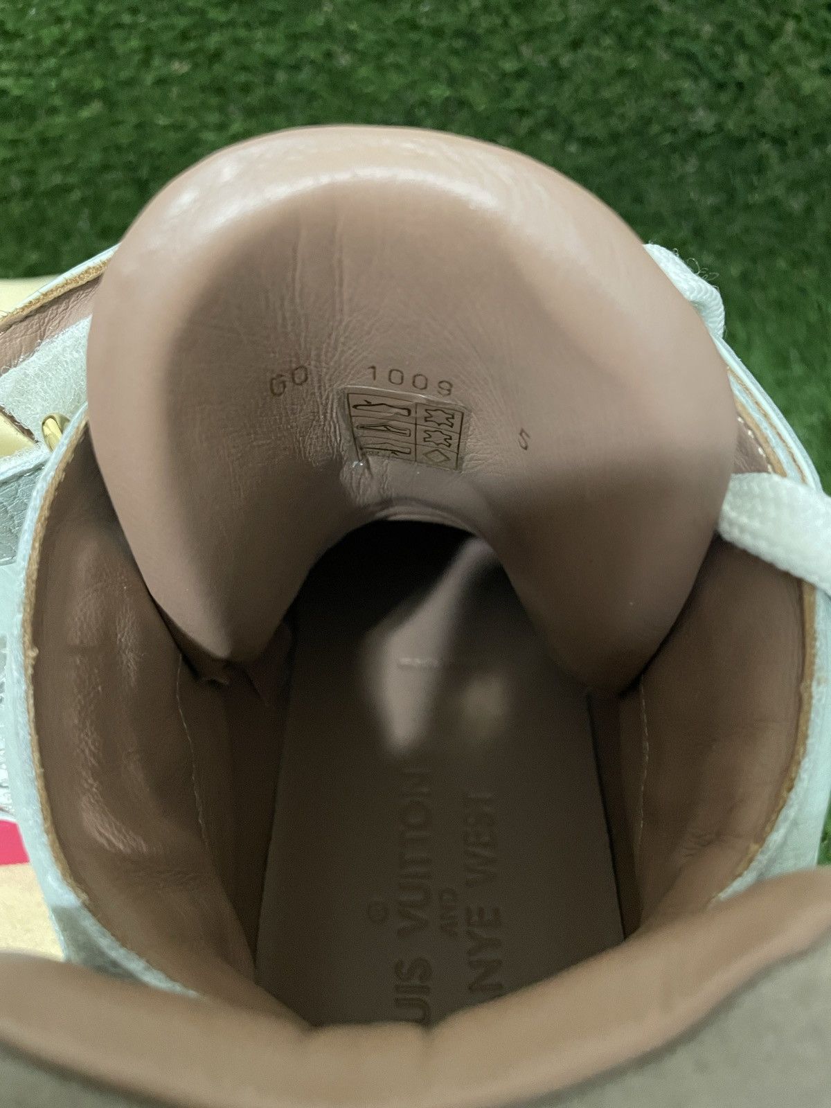 Kanye West × Louis Vuitton Louis Vuitton Kanye West Jasper Sz 5 LV Size US 5 / EU 37 - 8 Thumbnail
