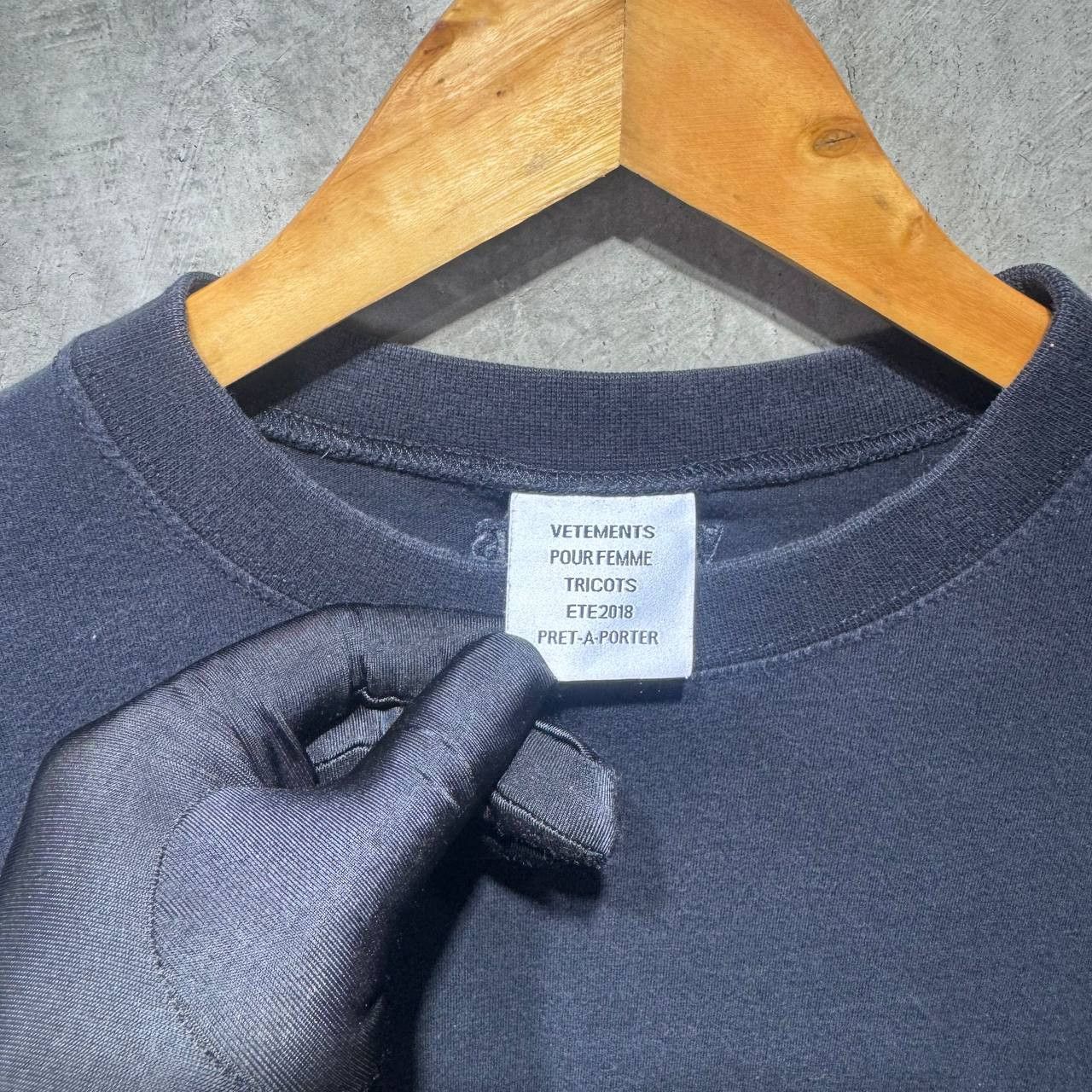 Vetements Vetements Aquarius Tee Size US L / EU 52-54 / 3 - 6 Thumbnail