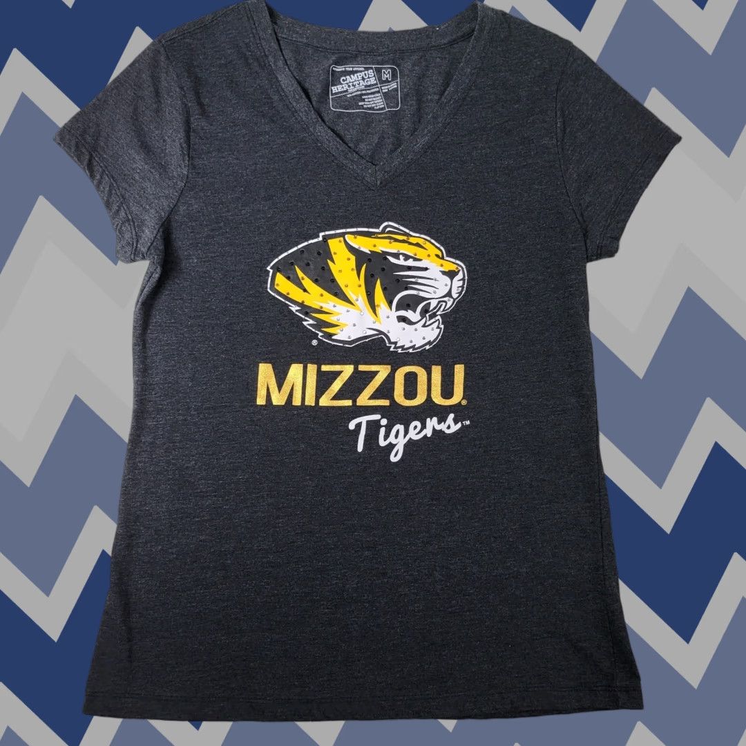 Vintage VINTAGE Campus Heritage Mizzou Tigers V-Neck T-Shirt Womens M Gray EUC Size M / US 6-8 / IT 42-44 - 1 Thumbnail