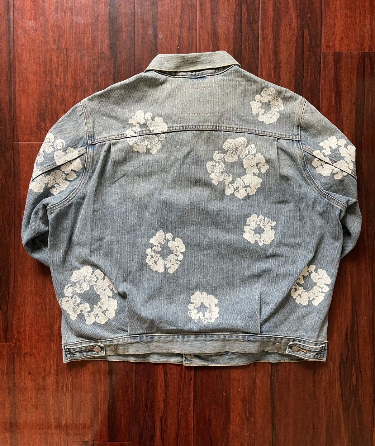 DENIM TEARS × Levi's Denim Tears x Levis Type II Wreath Blue Denim Trucker Jacket Size US XL / EU 56 / 4 - 9 Thumbnail
