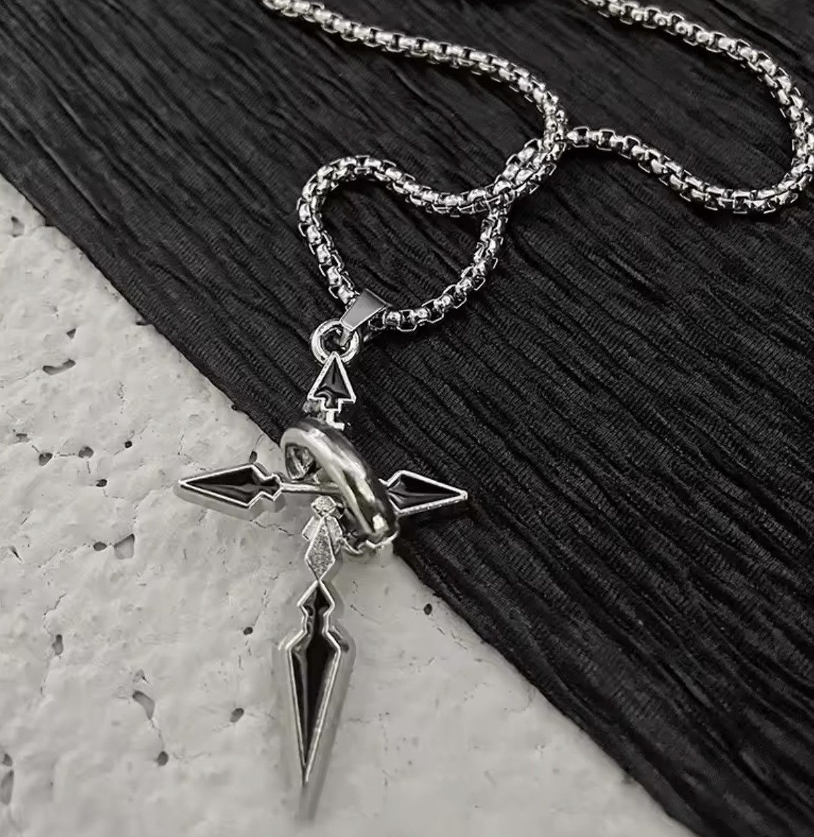 Other Silver necklace with a touch of gothic charm, featuring a Size ONE SIZE - 5 Thumbnail