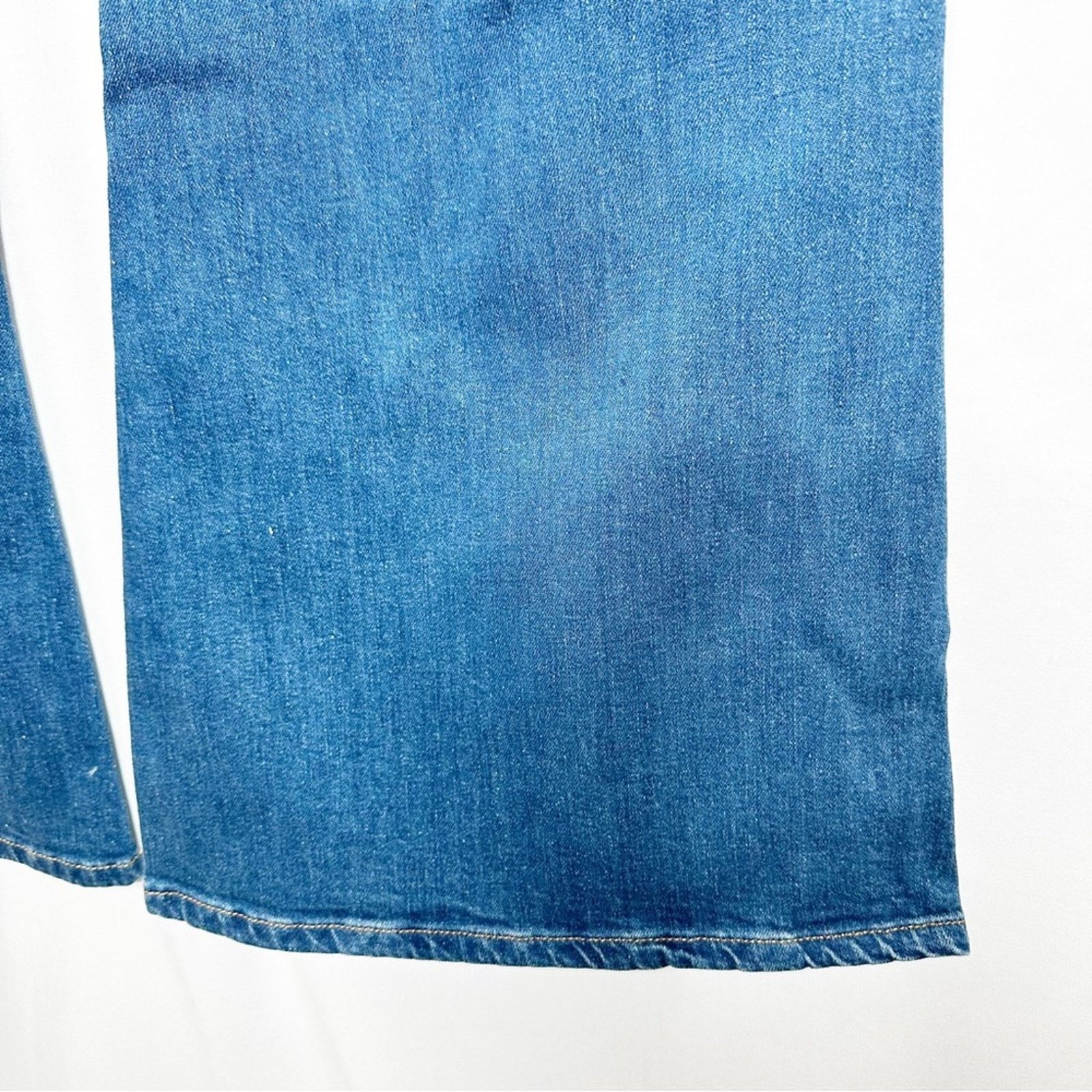 UO BDG Low Rise Flare Jean NWT in Size 35 Jeans