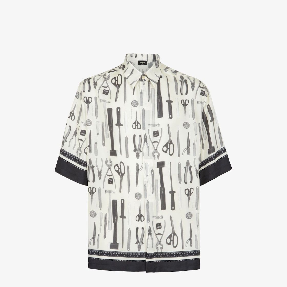 Fendi o1s1wg111025 Shirt in White Size US M / EU 48-50 / 2 - 1 Thumbnail