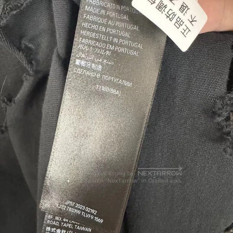 Balenciaga Balenciaga Black Distressed Hem Short Sleeve T-Shirt. Size US XXL / EU 58 / 5 - 7 Thumbnail