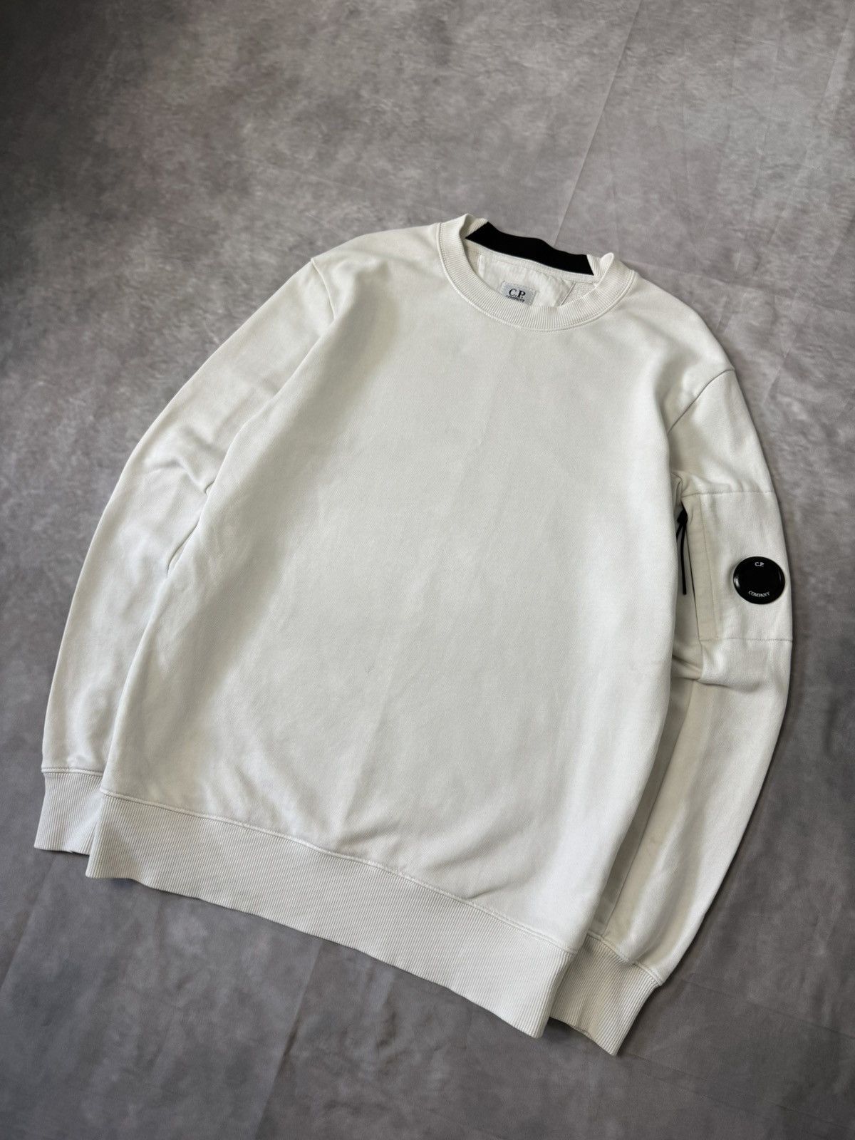 C.P. Company C.P. Company White Sweatshirt – Size S Size US S / EU 44-46 / 1 - 2 Thumbnail