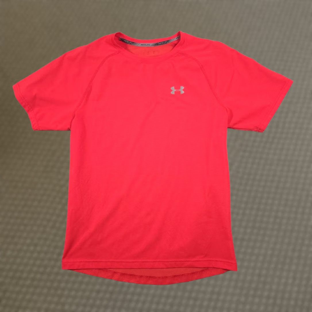 Under Armour Under Armour Shirt Mens Medium Red Run Short Sleeve Athletic Running Tee Top Size US M / EU 48-50 / 2 - 1 Thumbnail