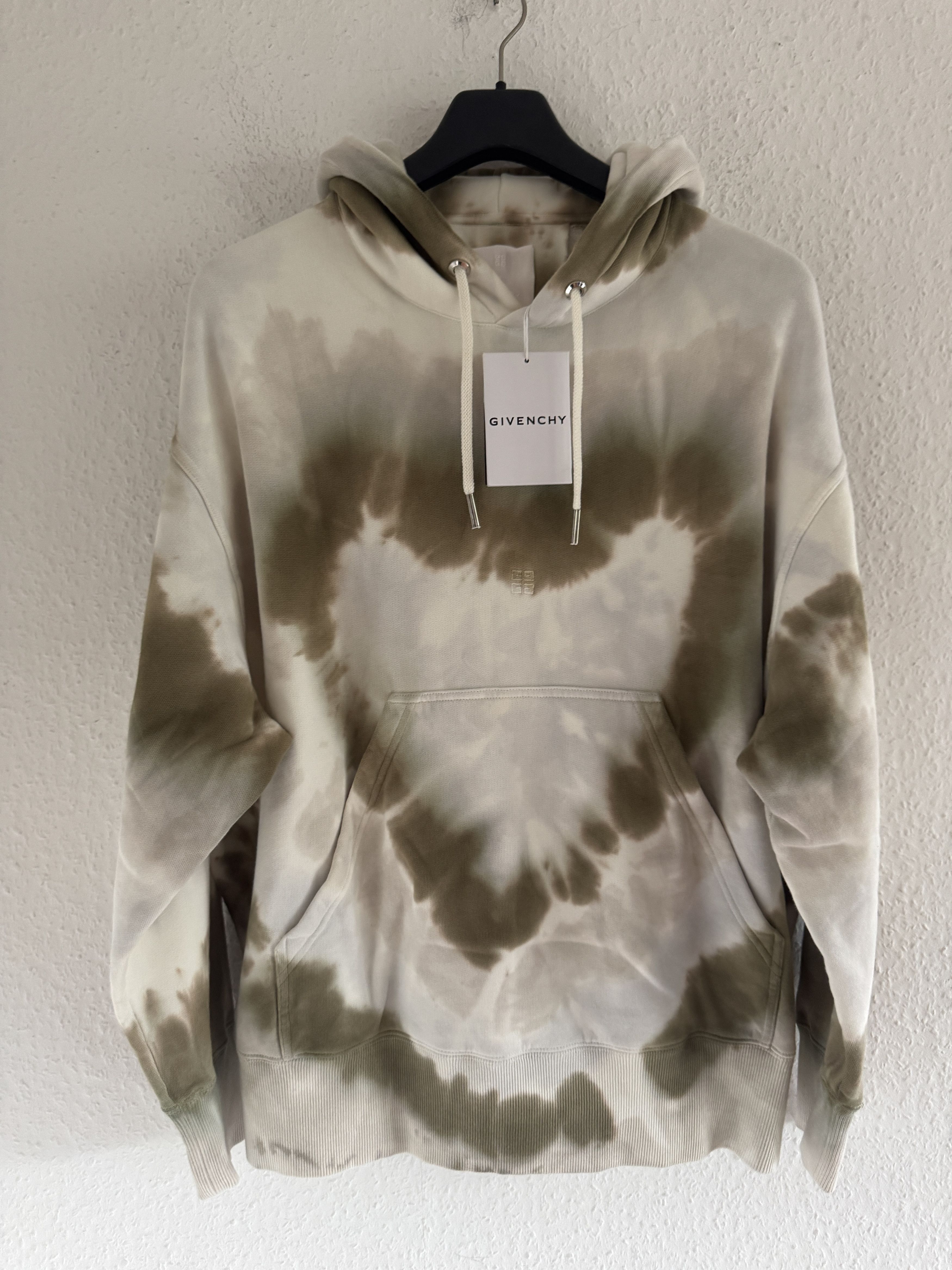 Givenchy Heart Tie-Dye Oversized Hoodie Size US M / EU 48-50 / 2 - 3 Thumbnail