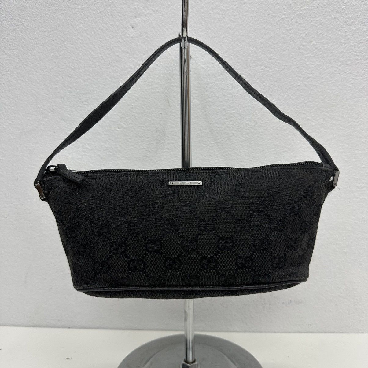 Gucci ‼️YES‼️ AUTHENTIC GUCCI GG SUPREME BOAT POCHETTE BAG Size ONE SIZE - 2 Thumbnail
