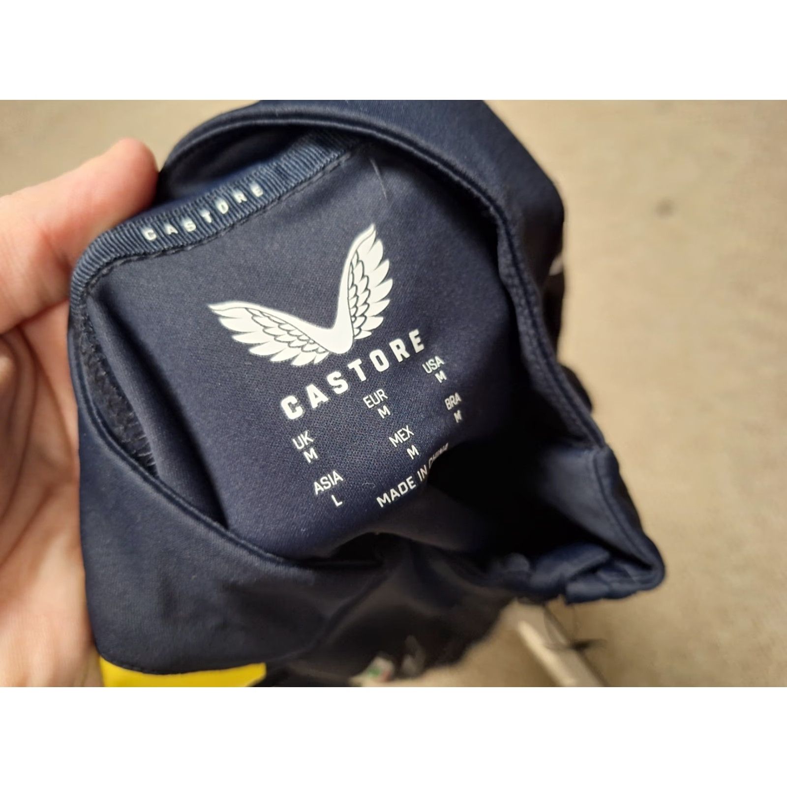 Castore VINTAGE Size US M / EU 48-50 / 2 - 2 Thumbnail