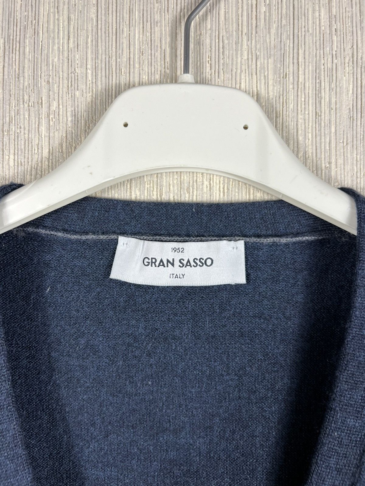 Gran Sasso Gran Sasso italy virgin wool merino navy cardigan sweater Size US S / EU 44-46 / 1 - 13 Thumbnail