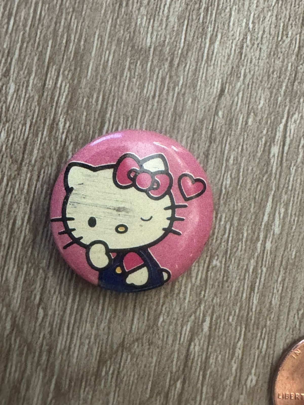 Japanese Brand HELLO KITTY 2002 Vintage Pin Button Size ONE SIZE - 5 Thumbnail