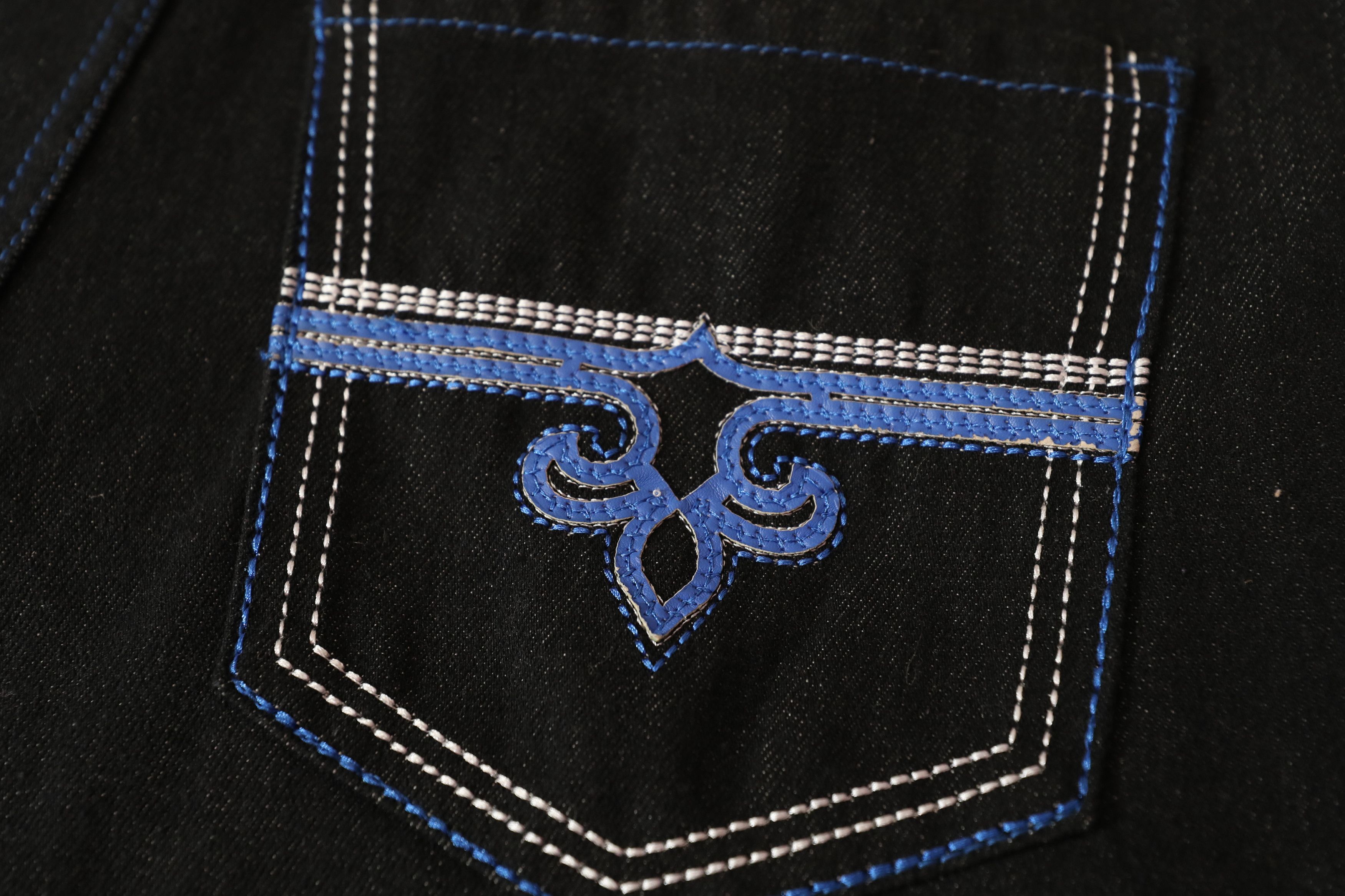 Vintage Vintage Rock N Run RNR Dark Wash Wide Leg Jeans (34x32) Size US 34 / EU 50 - 9 Thumbnail