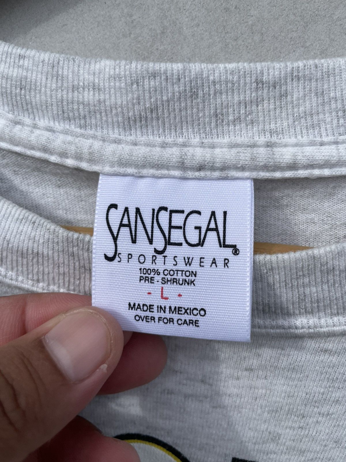 Vintage 🔥Accept Binding Offer🔥 Niagara Falls Size US L / EU 52-54 / 3 - 3 Thumbnail