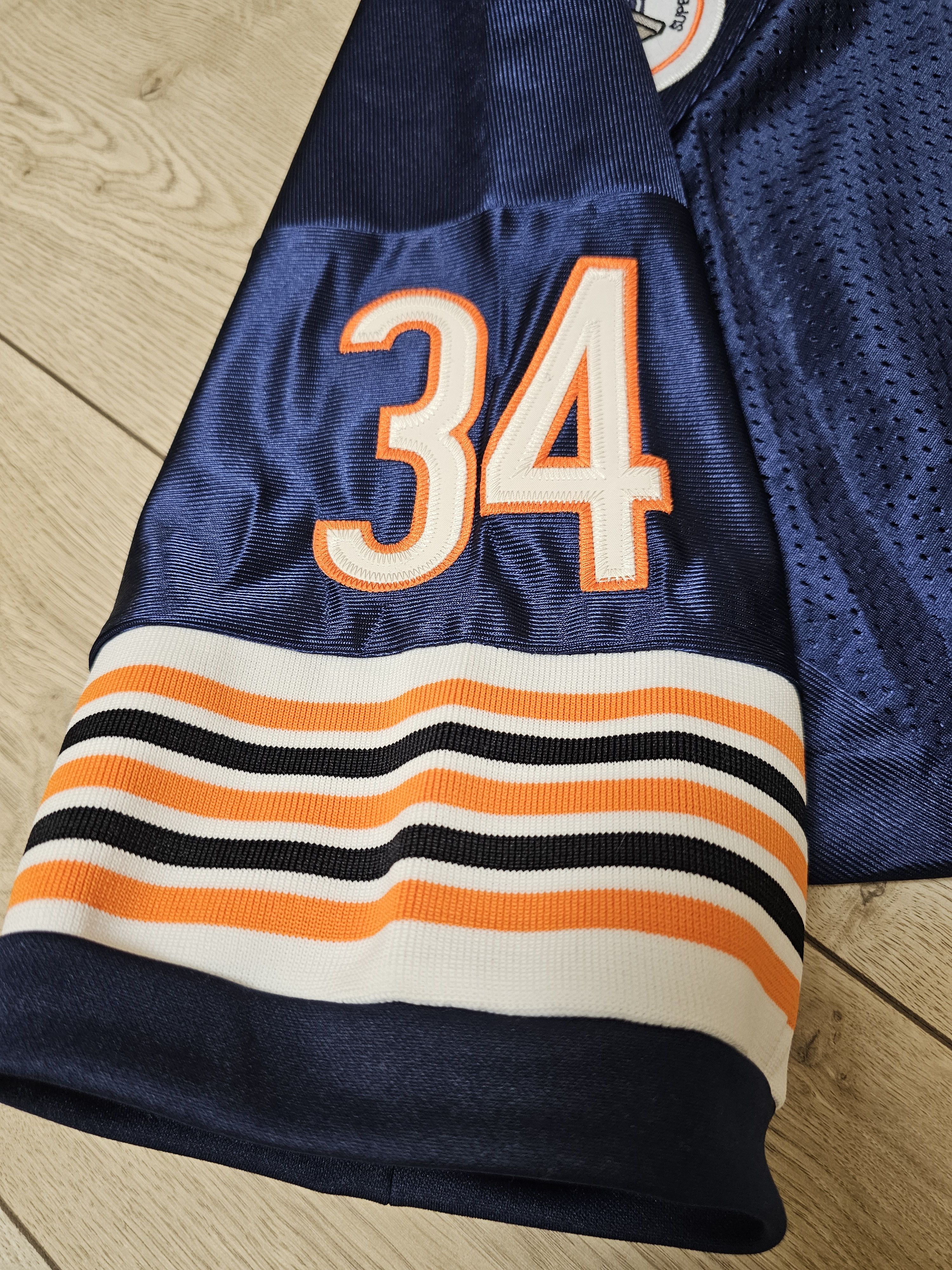 Mitchell & Ness CHICAGO BEARS VINTAGE JERSEY PAYTON 1993 NFL JERSEY Size US XXL / EU 58 / 5 - 8 Thumbnail