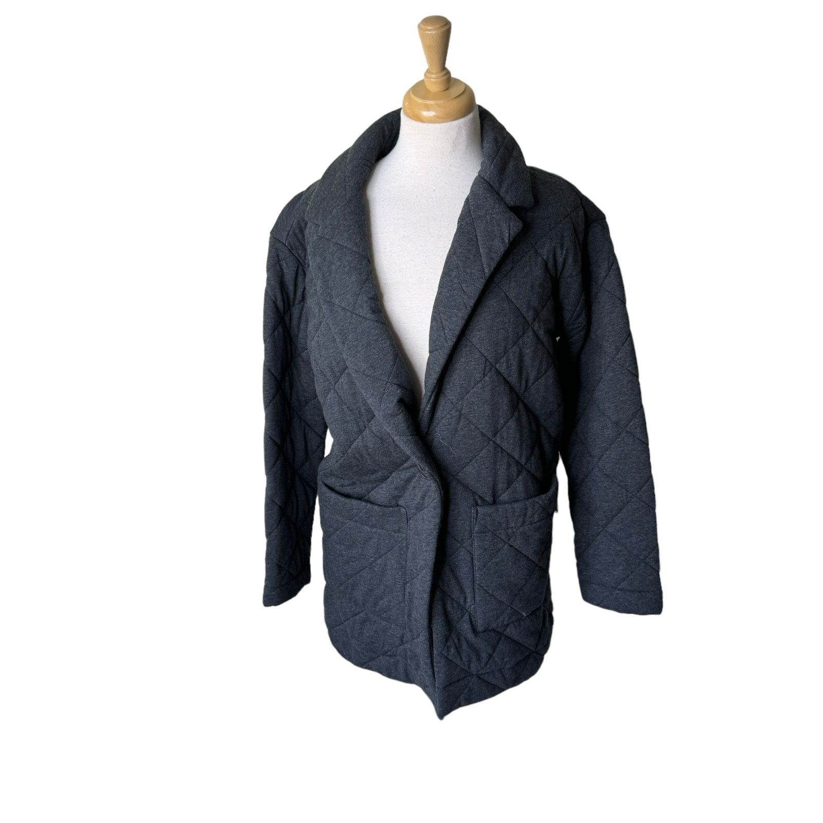 CARVE DESIGNS MAGGIE QUILTED TOPPER Charcoal Gray XS NWT
