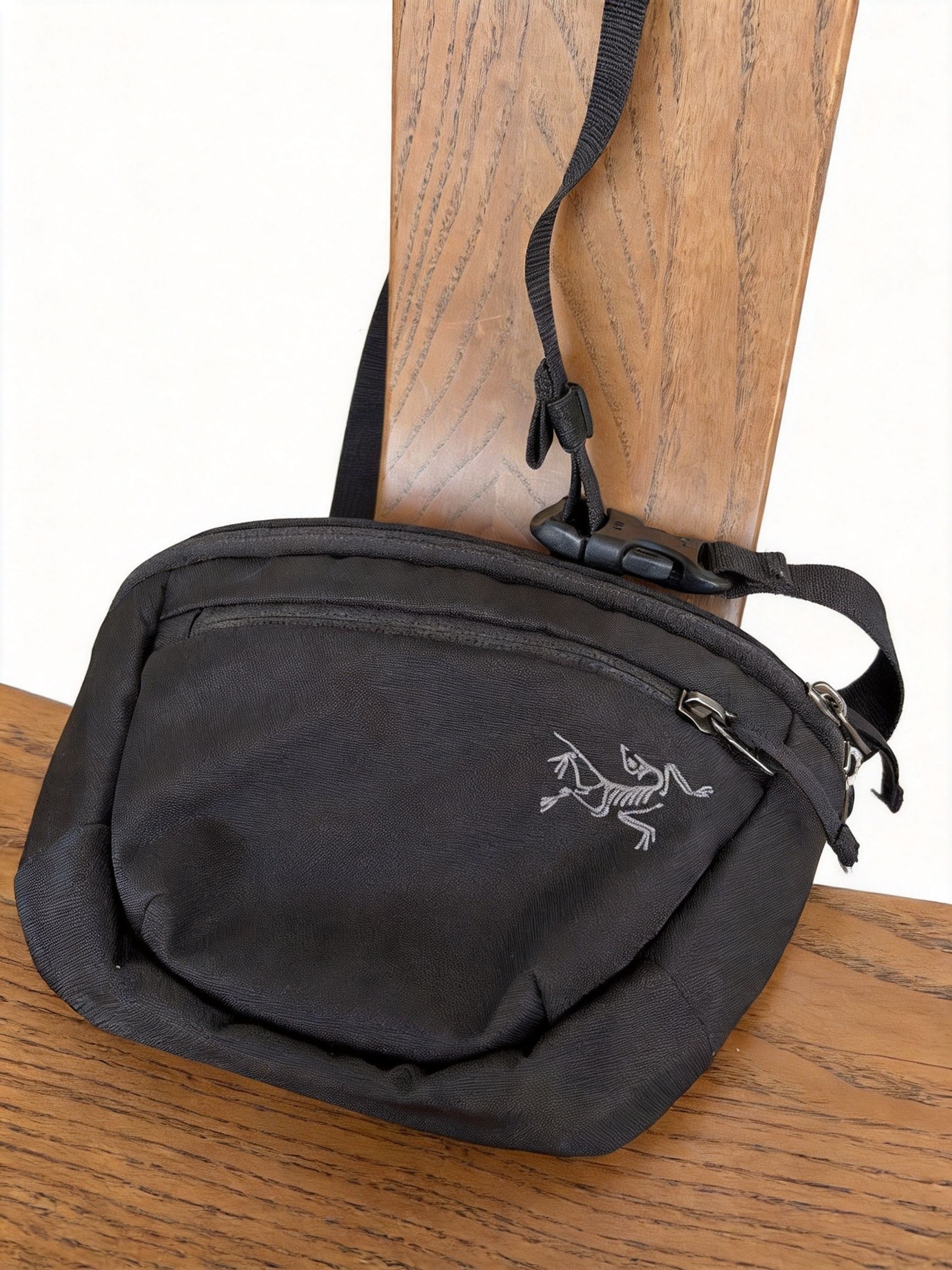 Arc'teryx Arcteryx ReCut Foley Pouch | Grailed