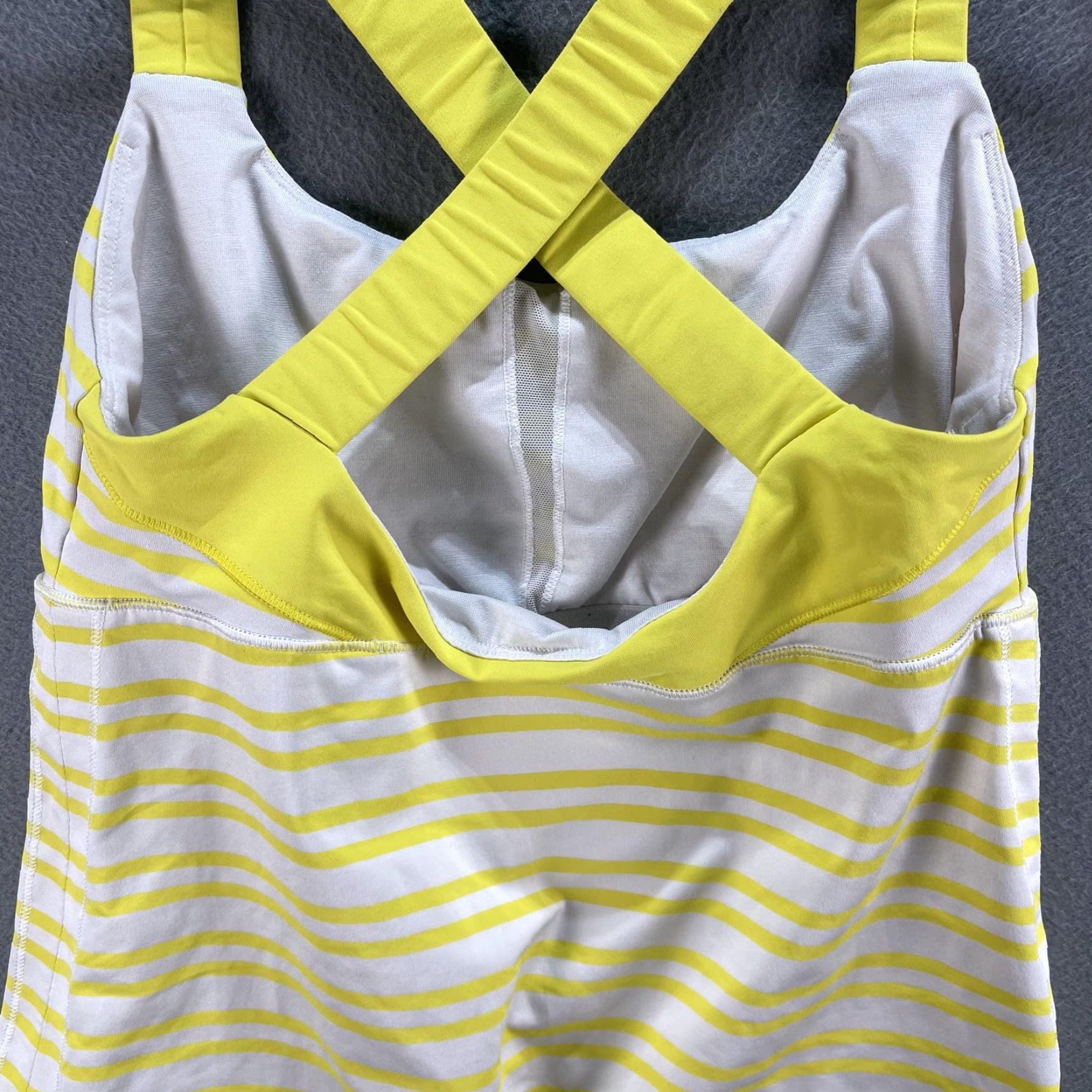 Lululemon VINTAGE? No. Size M / US 6-8 / IT 42-44 - 7 Thumbnail