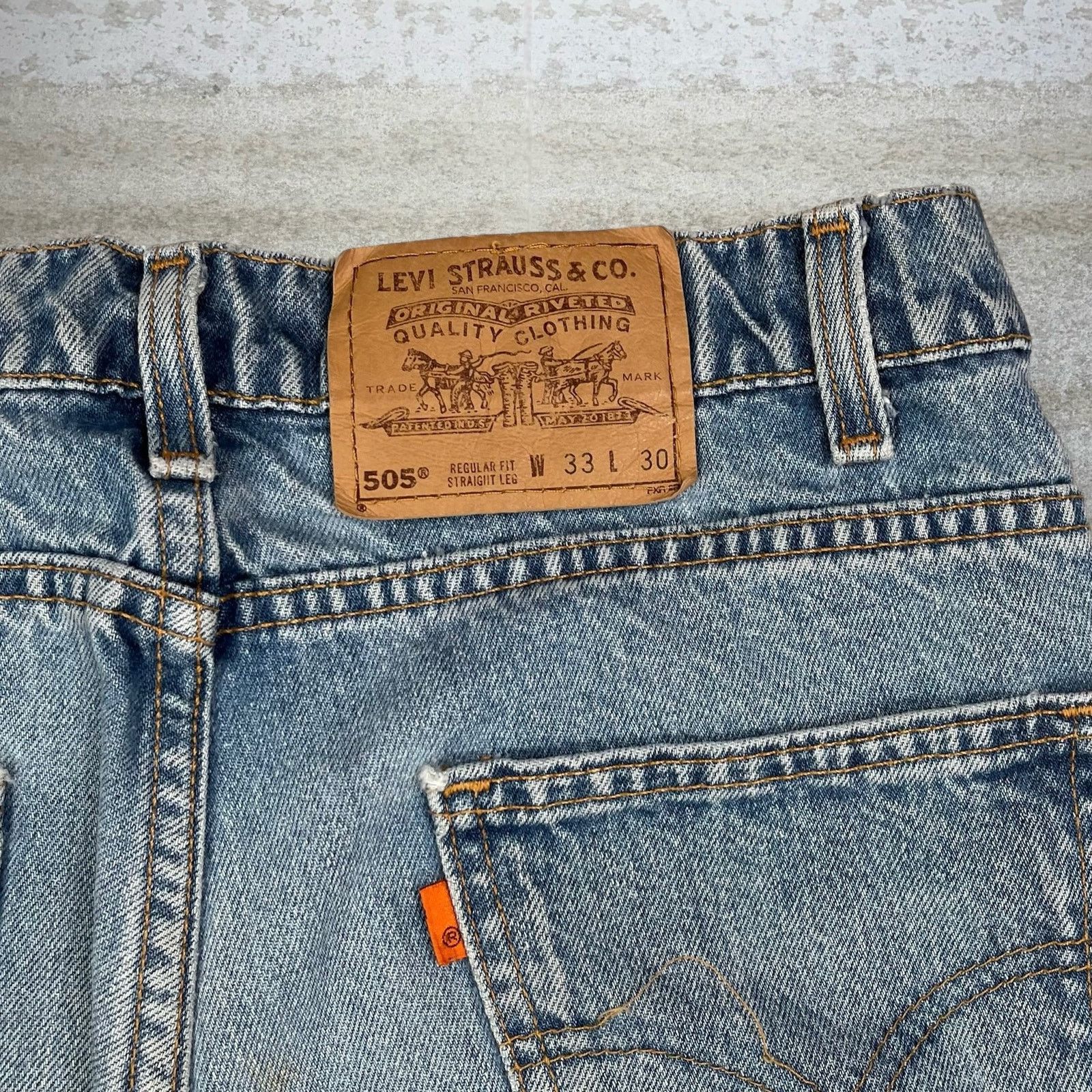 Levi's Vintage 90s Levis Jeans 505 33x30 Straight Fit Medium Wash Size US 33 - 4 Thumbnail