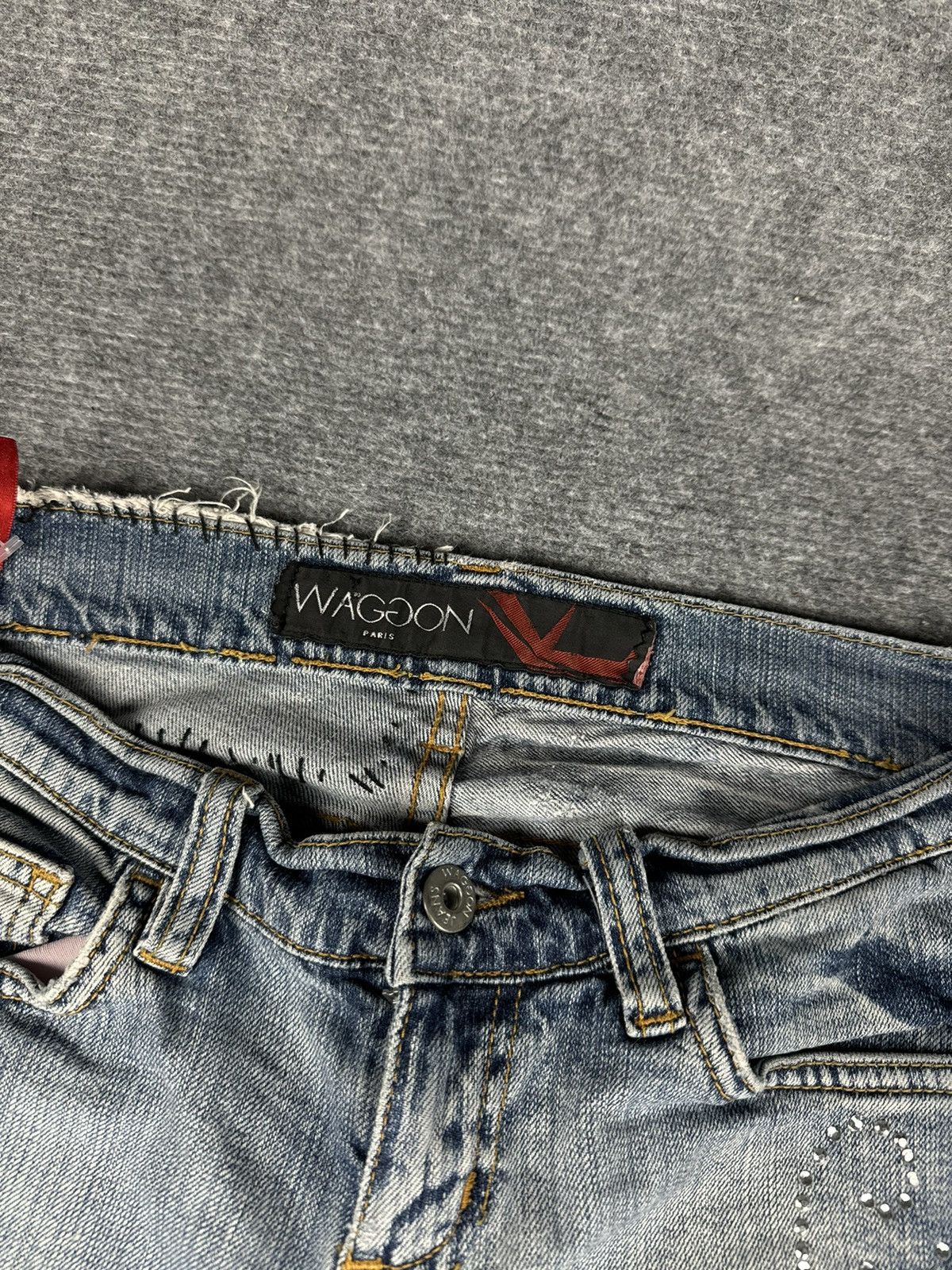 Japanese Brand Y2K Japanese brand flared jeans Size 27" / US 4 / IT 40 - 5 Thumbnail