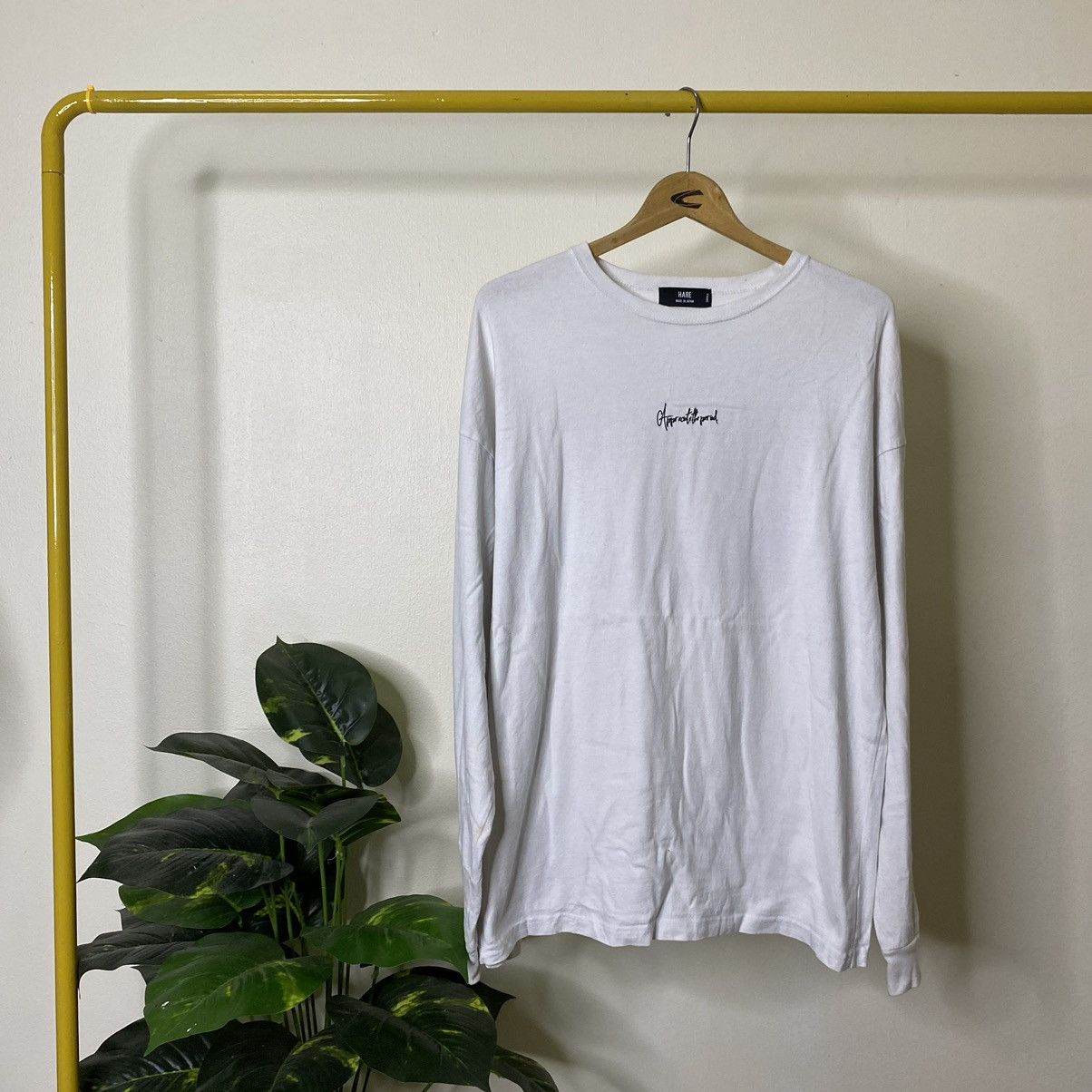 HARE × Japanese Brand Hare Flower Abstract Art Backhit LS Tee Made in Japan Size US L / EU 52-54 / 3 - 5 Thumbnail