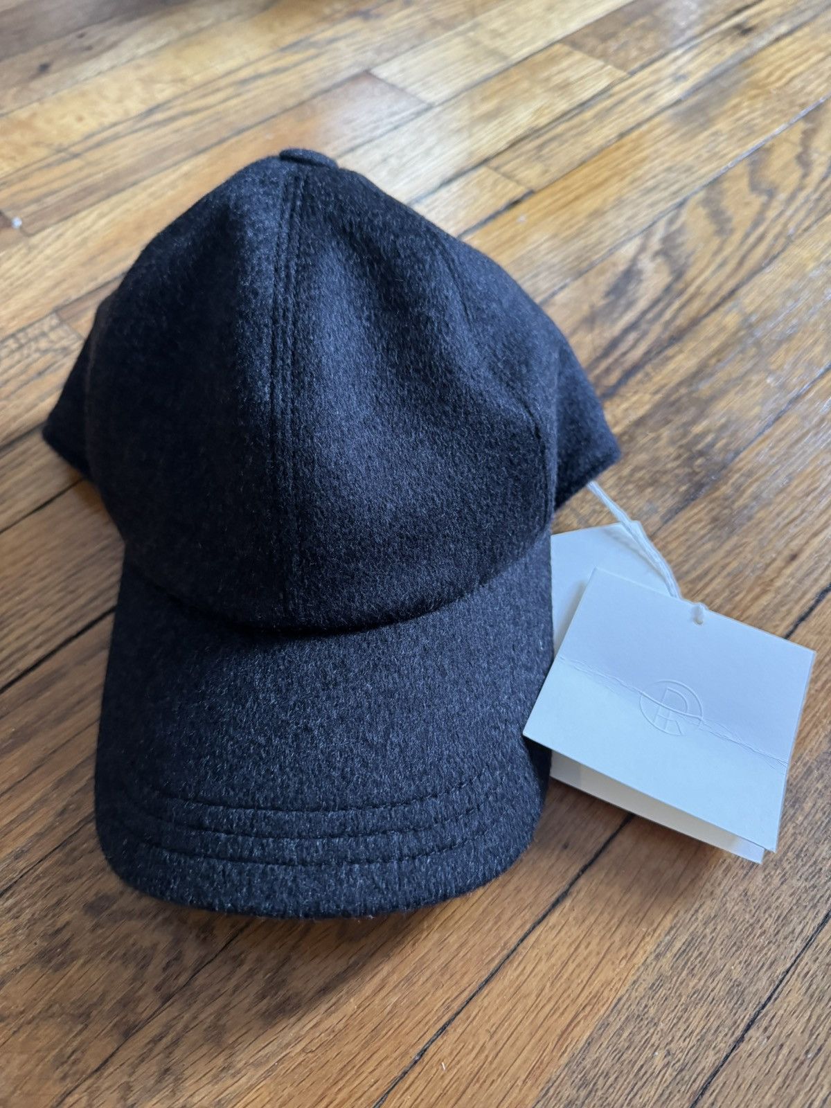The Row The Row Caspian Hat size small grey cashmere Size ONE SIZE - 2 Thumbnail