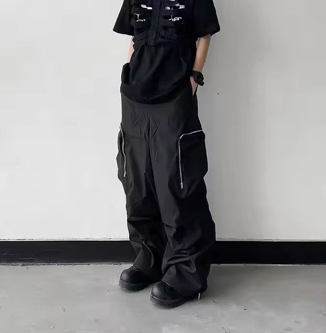 Japanese Brand Baggy Cargo Pants Straight Casual Harajuku Y2K Style Pockets Size US 27 - 1 Thumbnail