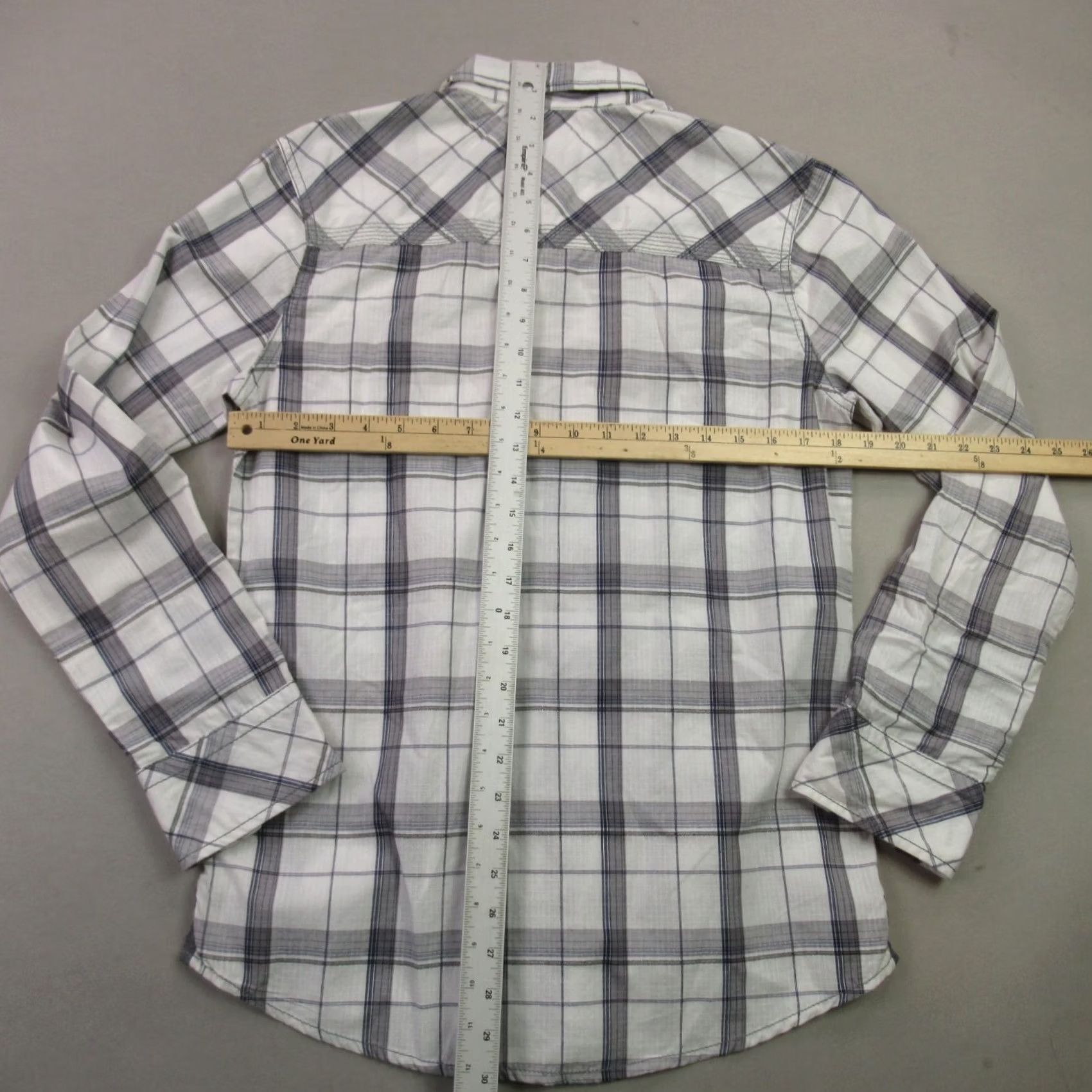 Vintage BKE Shirt Long Sleeve Mens Small Button Front Plaid Pockets Standard Fit Size US S / EU 44-46 / 1 - 6 Thumbnail