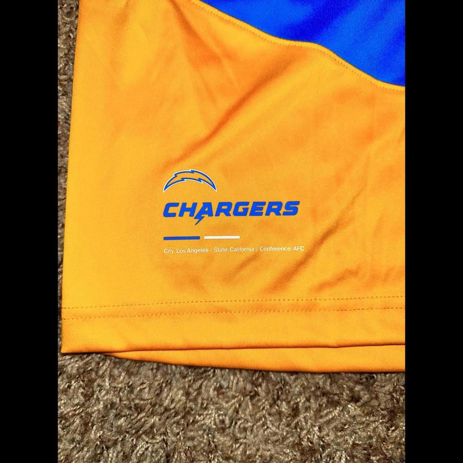 Nike Men's Nike Los Angeles charger Sideline Primary Lockup Performance Shorts Size US 36 / EU 52 - 2 Thumbnail