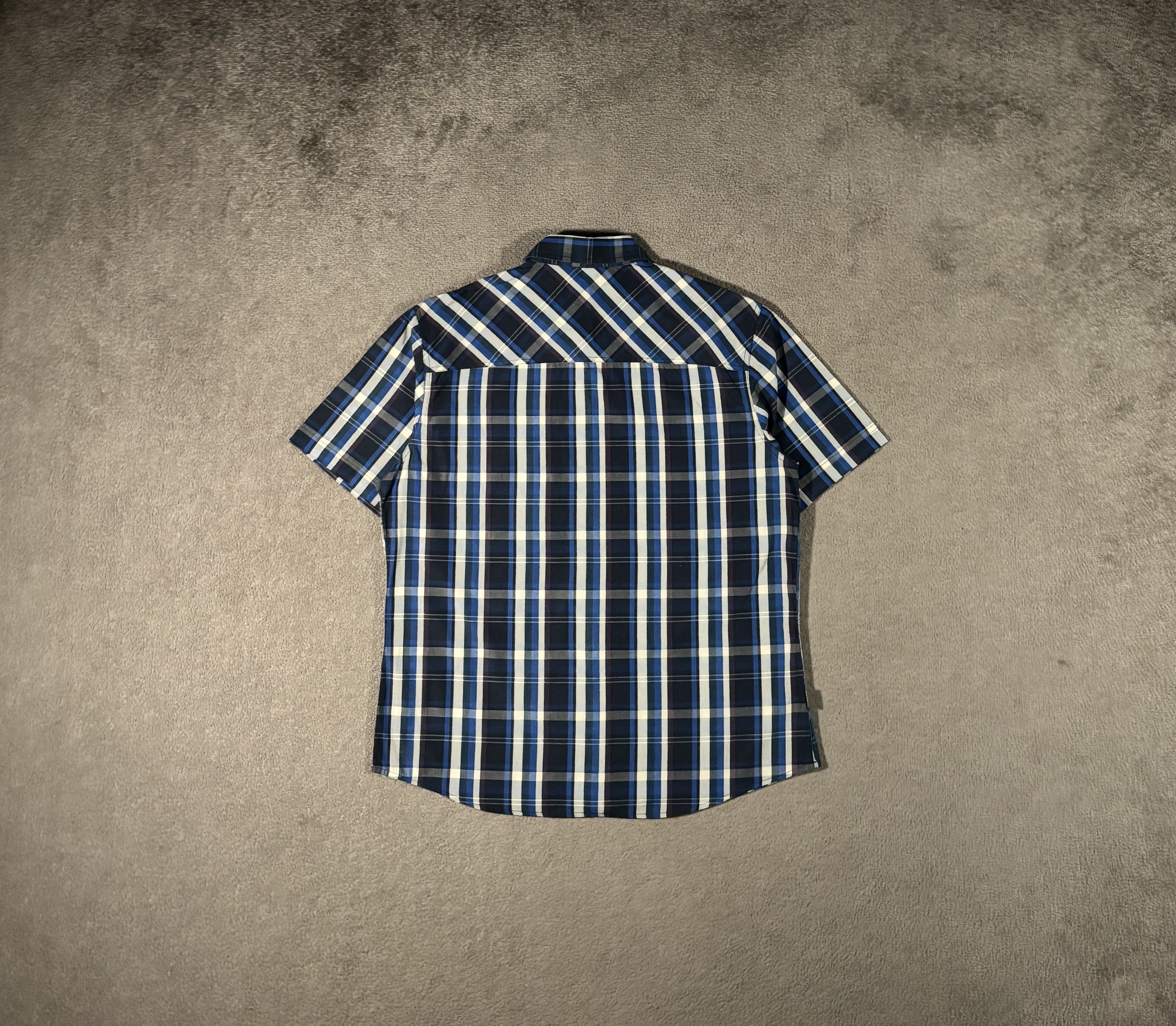 Berghaus Shirt Berghause L Checked Color Short Sleeve Pocket Size US L / EU 52-54 / 3 - 9 Thumbnail