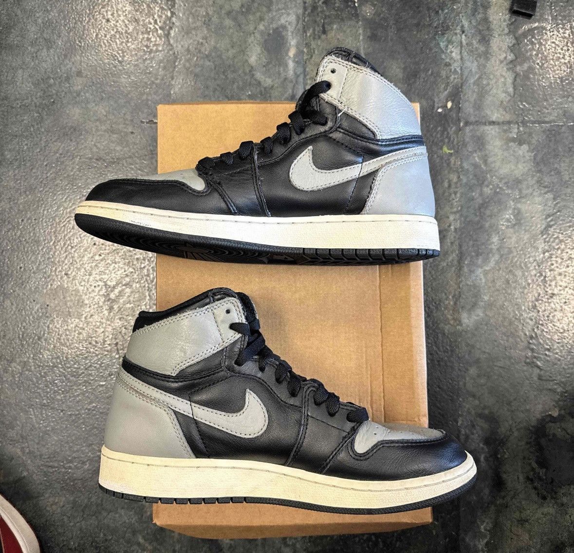 Nike Jordan 1 High Shadow Size US 7 / EU 40 - 2 Thumbnail