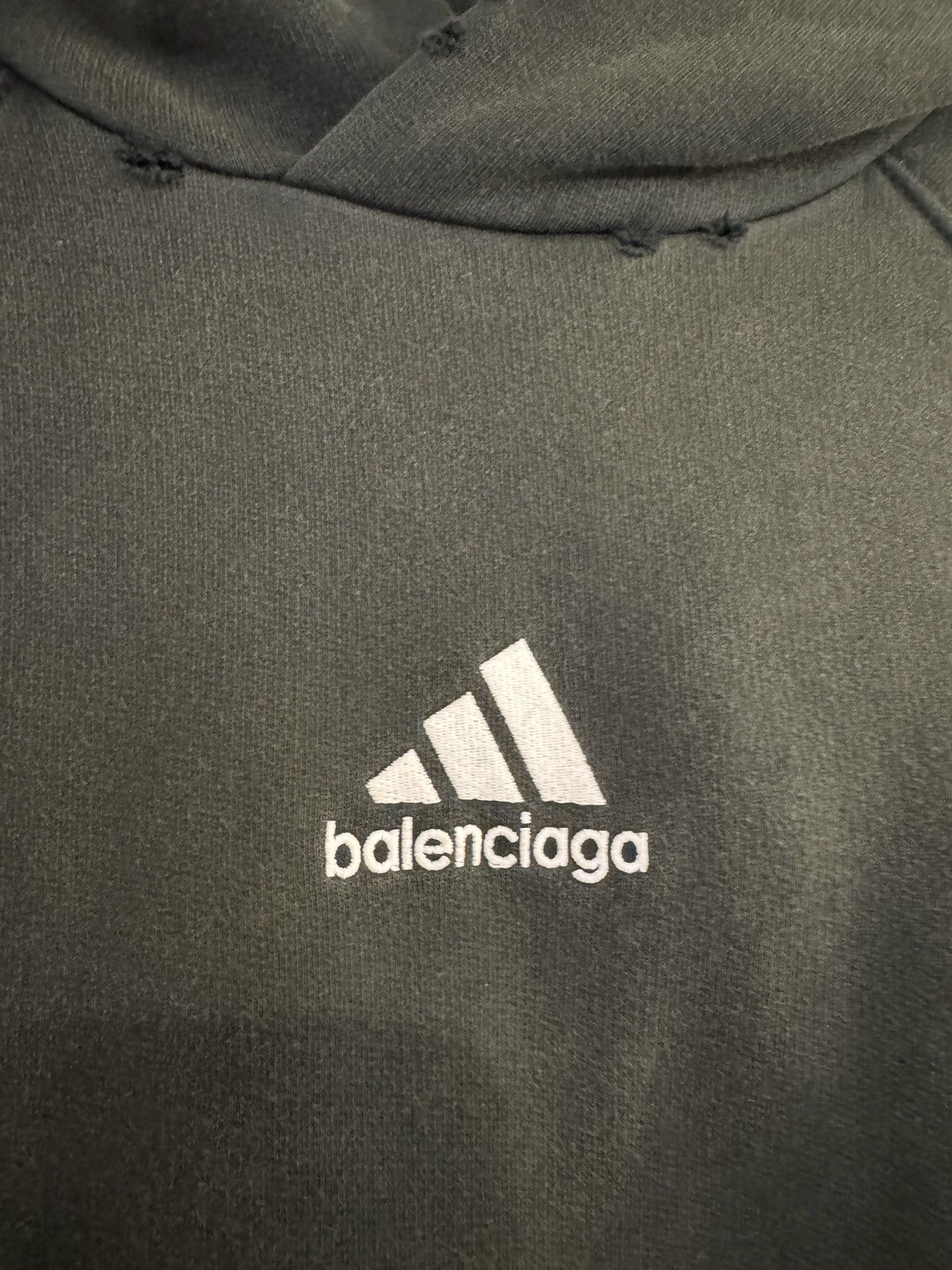Adidas × Balenciaga Balenciaga x Adidas Oversized Hoodie size 3 rare color Size M / US 6-8 / IT 42-44 - 2 Thumbnail