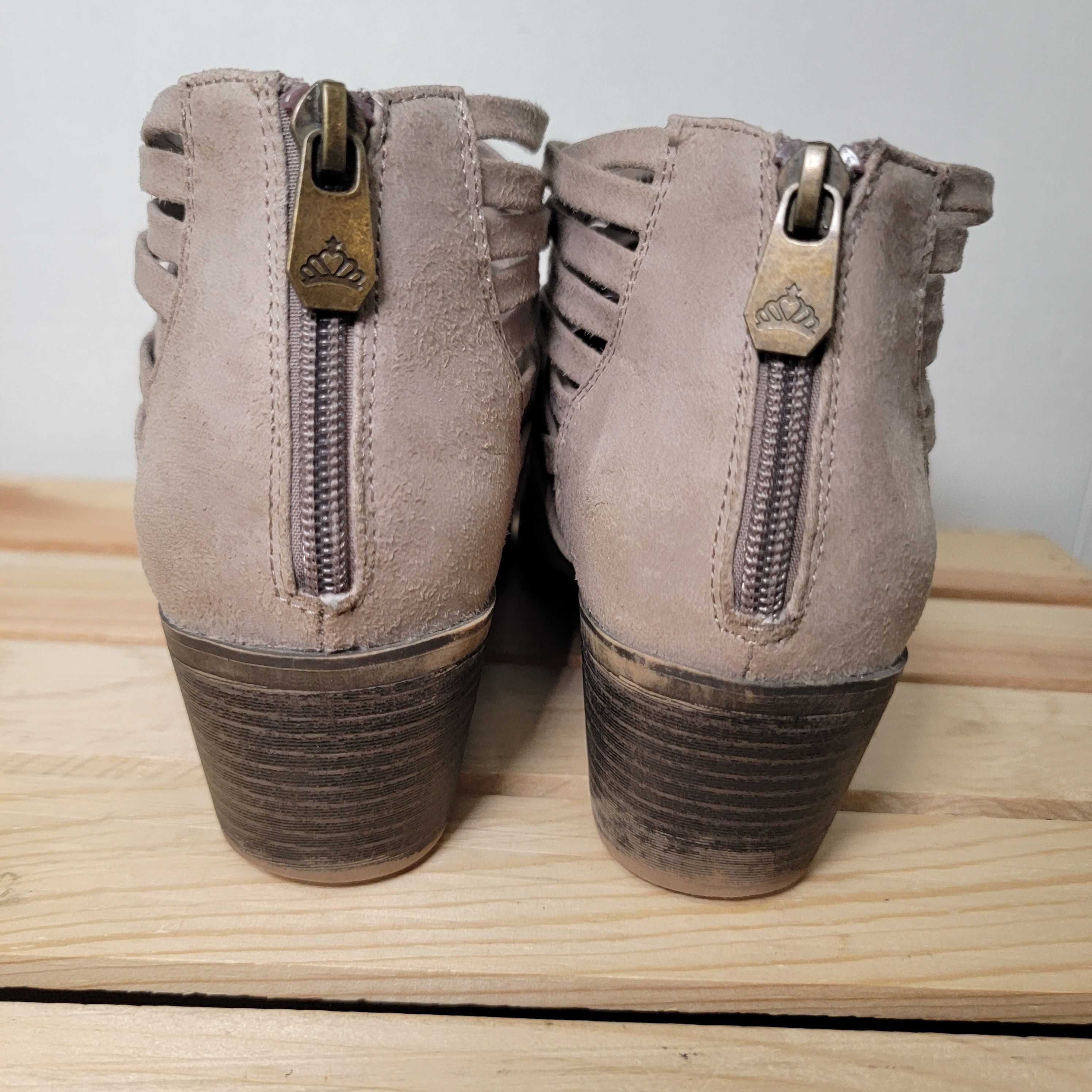 Other Fergalicious by Fergie Faux Suede Ankle Boots w/ Box - 9M Size US 9 / IT 39 - 4 Thumbnail