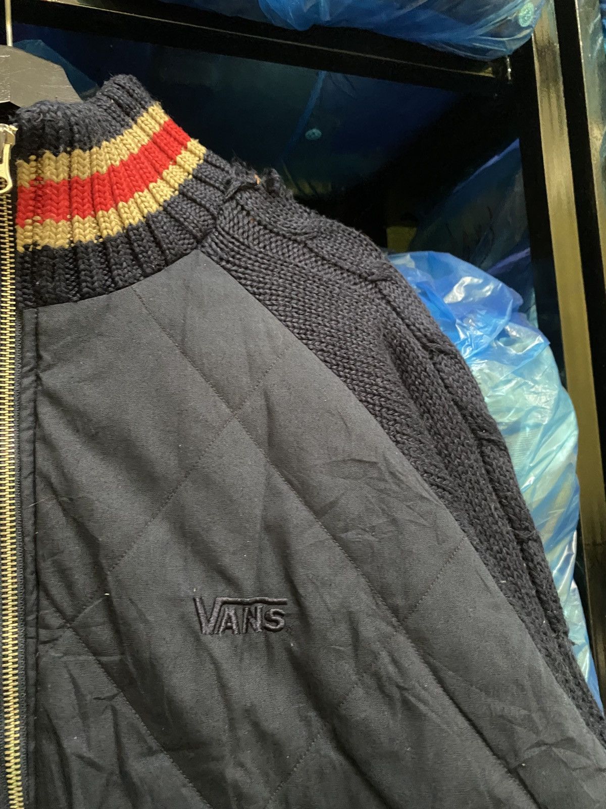Vans VINTAGE Y2K VANS QUILTED SLEEVE KNIT JACKET Size US M / EU 48-50 / 2 - 7 Thumbnail