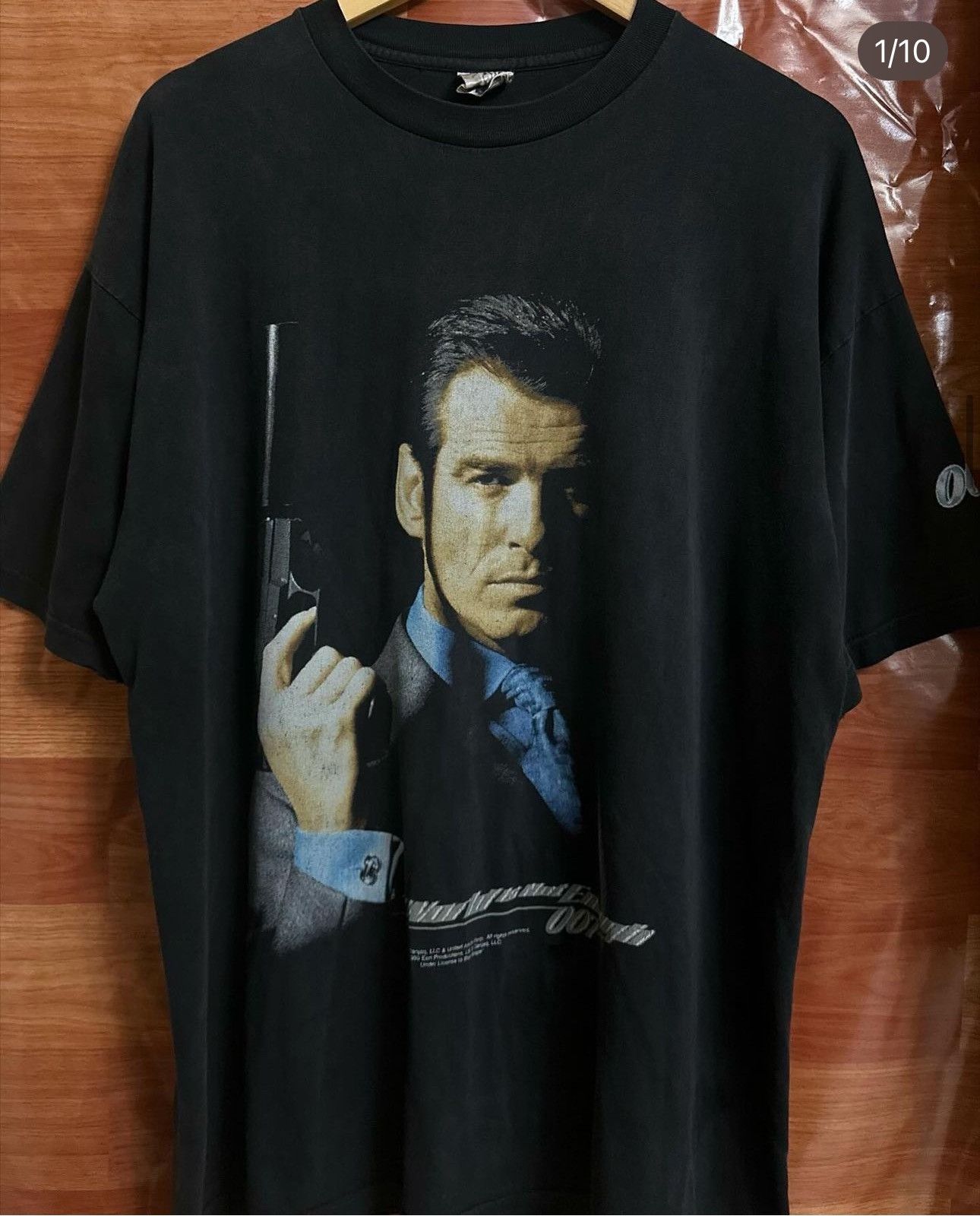 Band Tees × Vintage 007 vintage Size US M / EU 48-50 / 2 - 1 Thumbnail