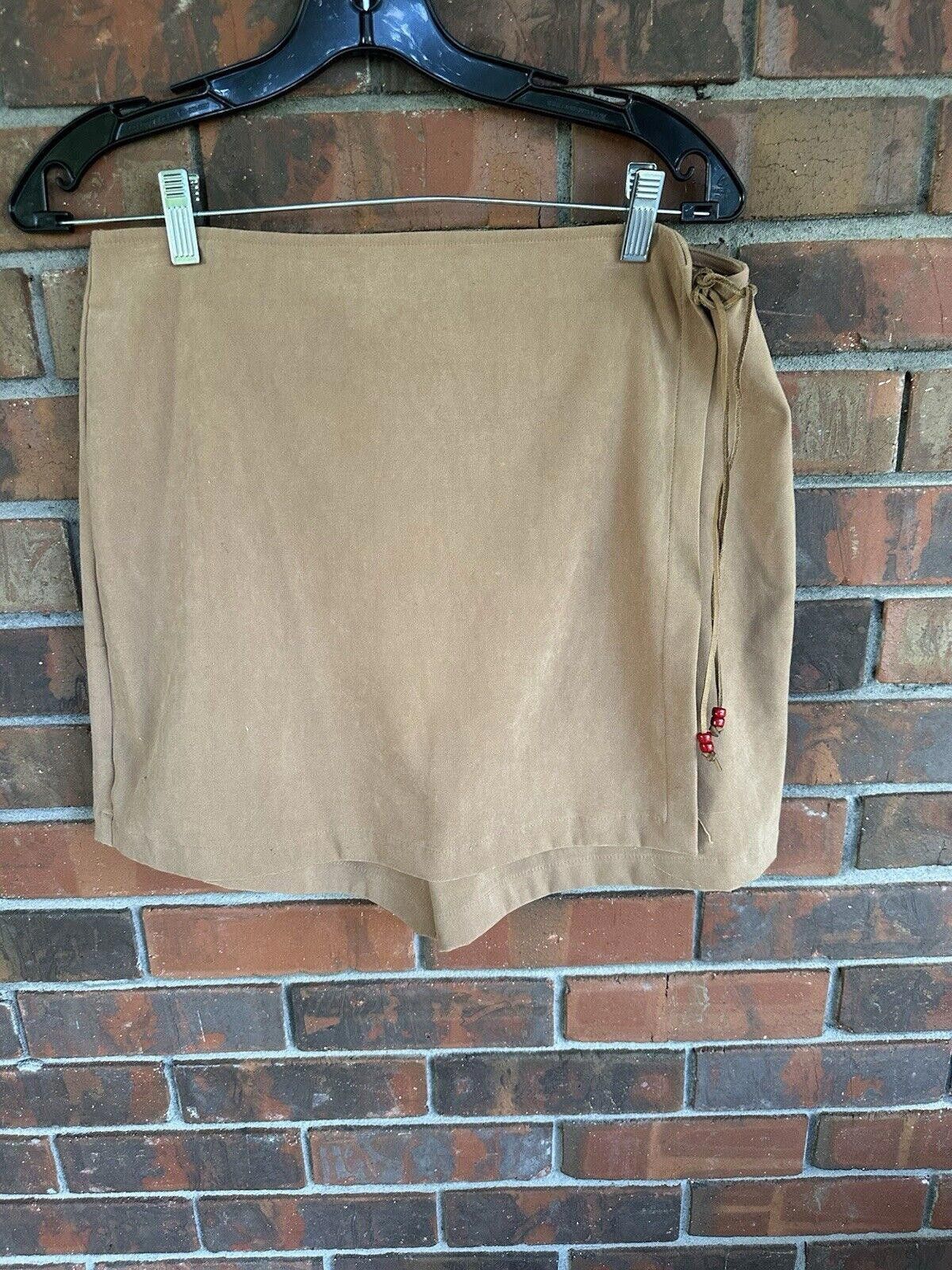 Designer Chic Tan Mini Skirt with Tie Detail Size 36" / US 14 / IT 50 - 2 Thumbnail