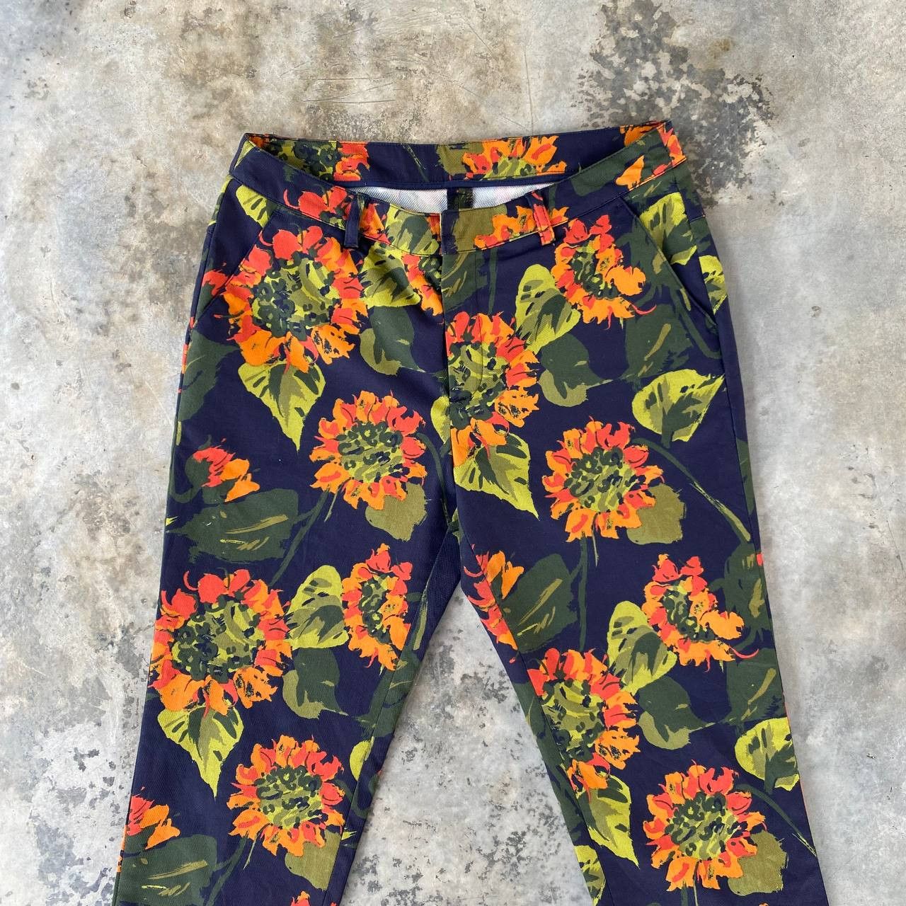 Junko Shimada JUNKO SHIMADA FLORAL CROPPED PANT W29 Size US 29 - 10 Thumbnail